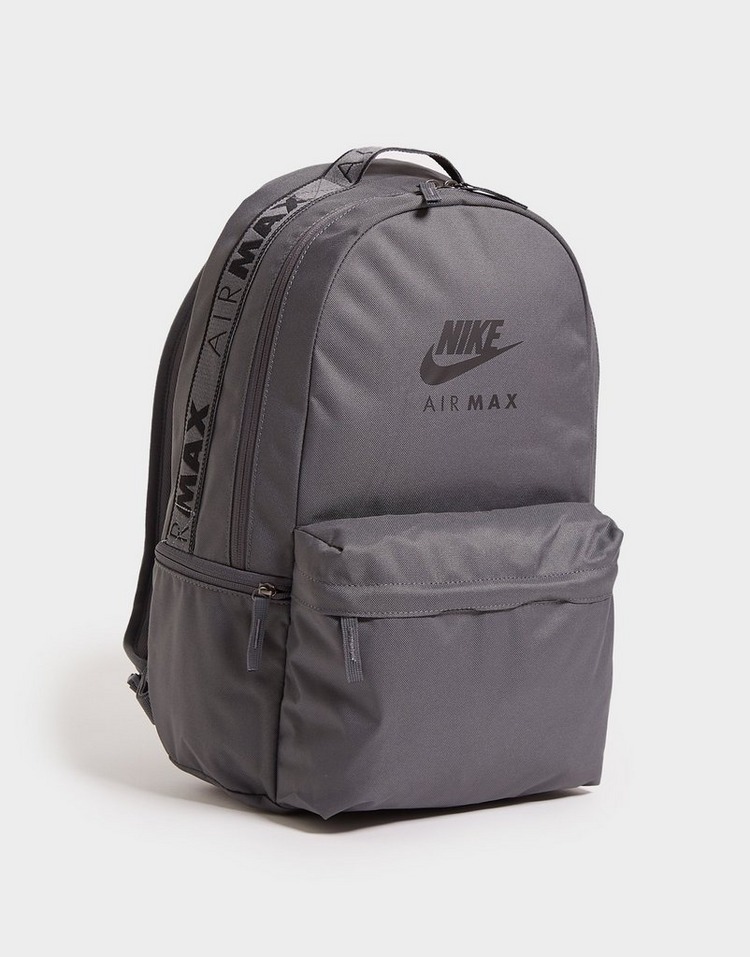 nike heritage air max backpack in black