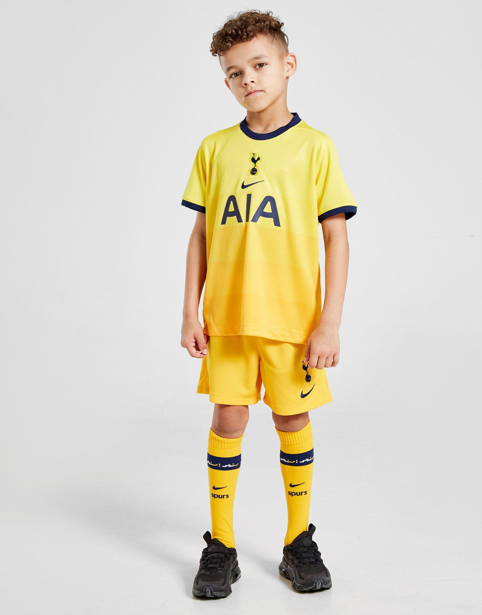 tottenham yellow kit