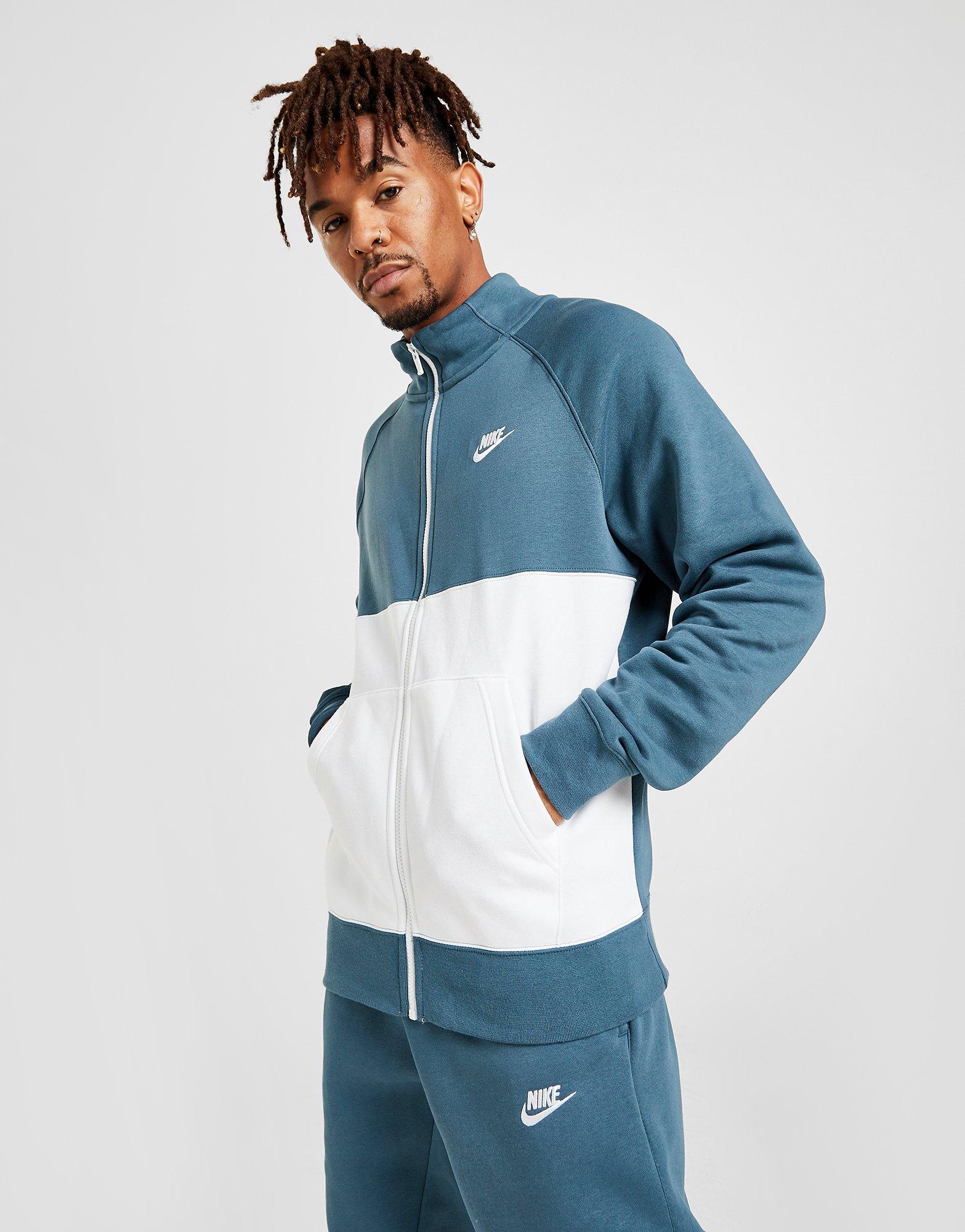 nike chariot fleece