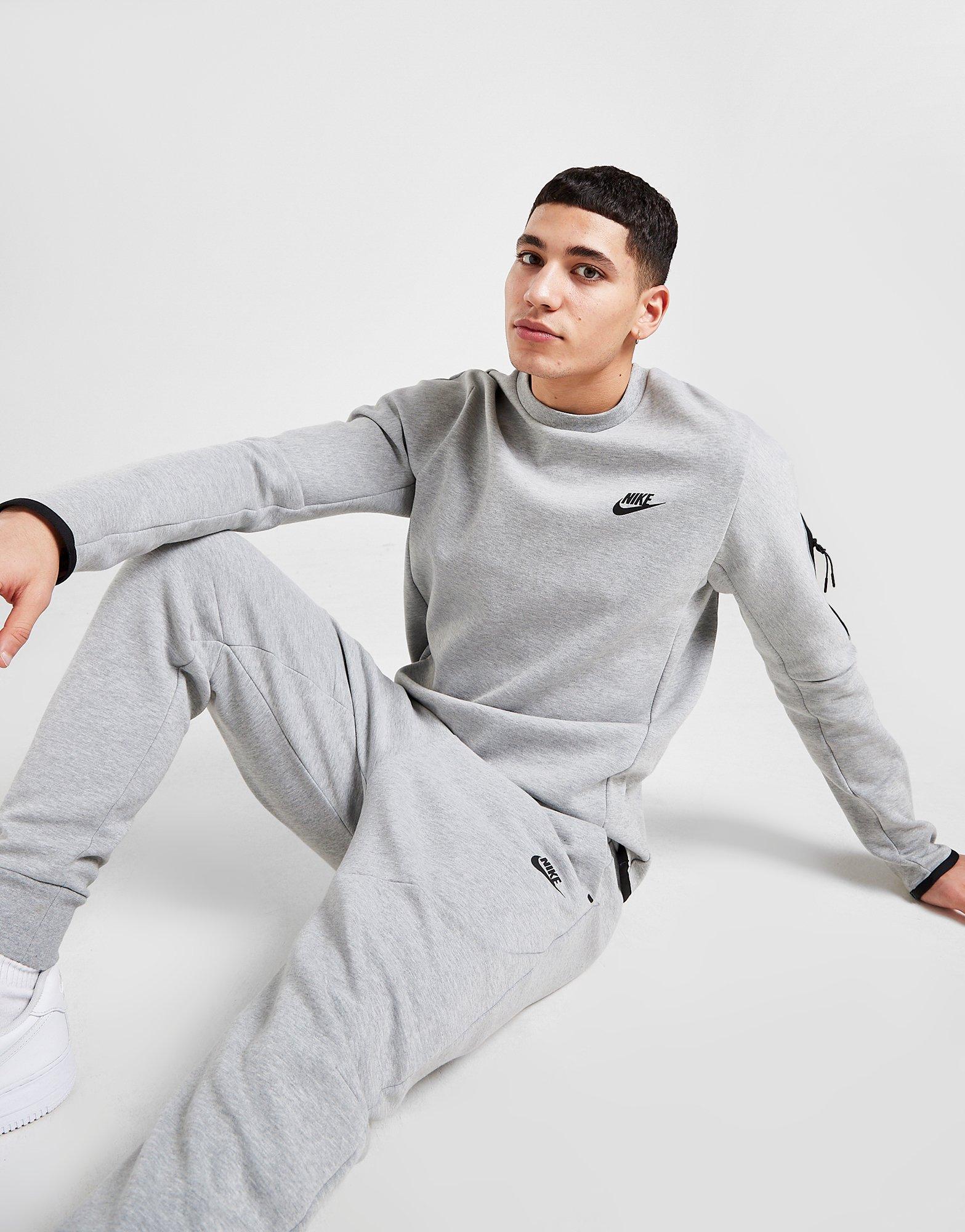 nike tech crew sweatshirt