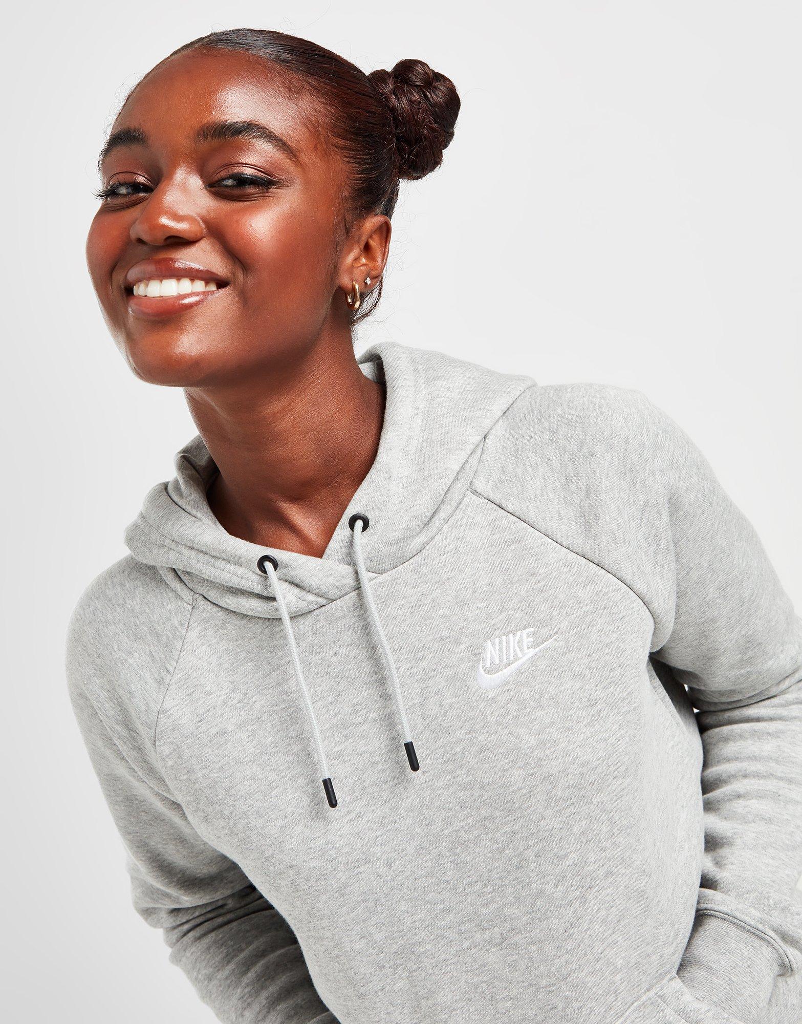 nike sportswear essential overhead hoodie women's