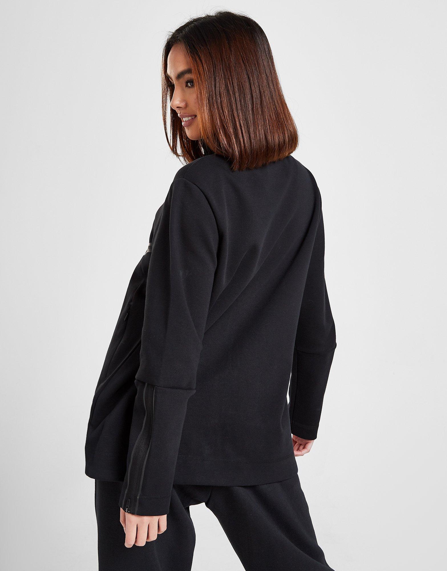 black nike track top