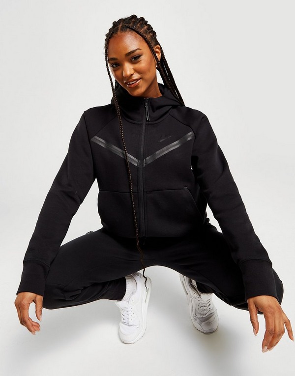 imagina cortina Exagerar Compra Nike chaqueta con capucha Tech Fleece en Negro
