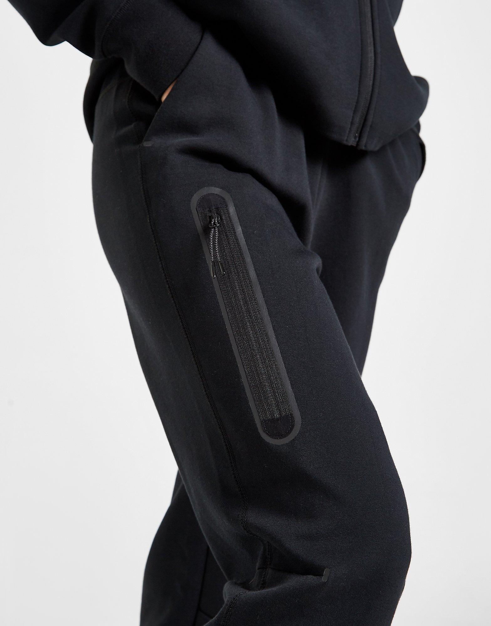 Black Nike Tech Fleece Joggers - JD Sports