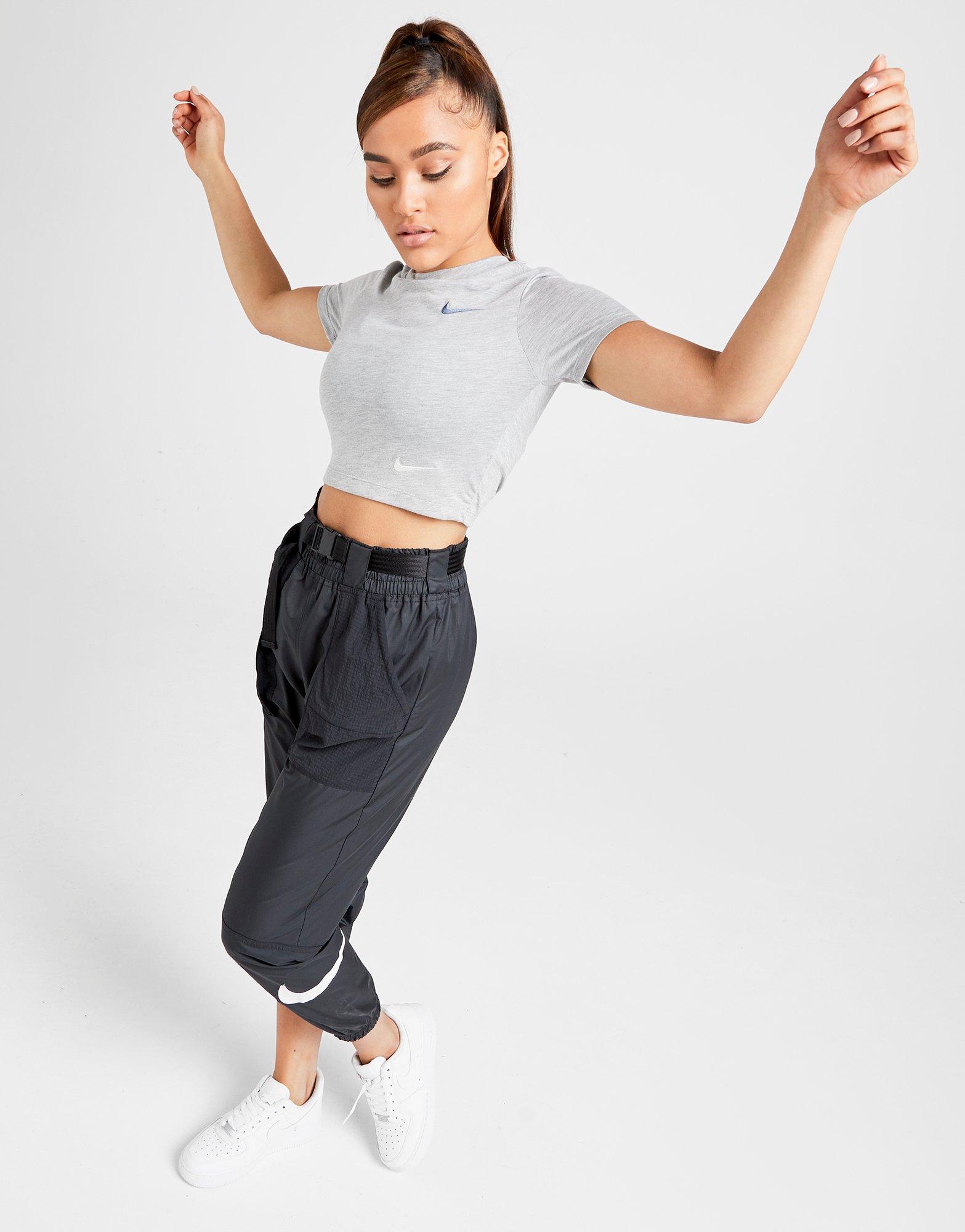 sportswear slim fit crop top