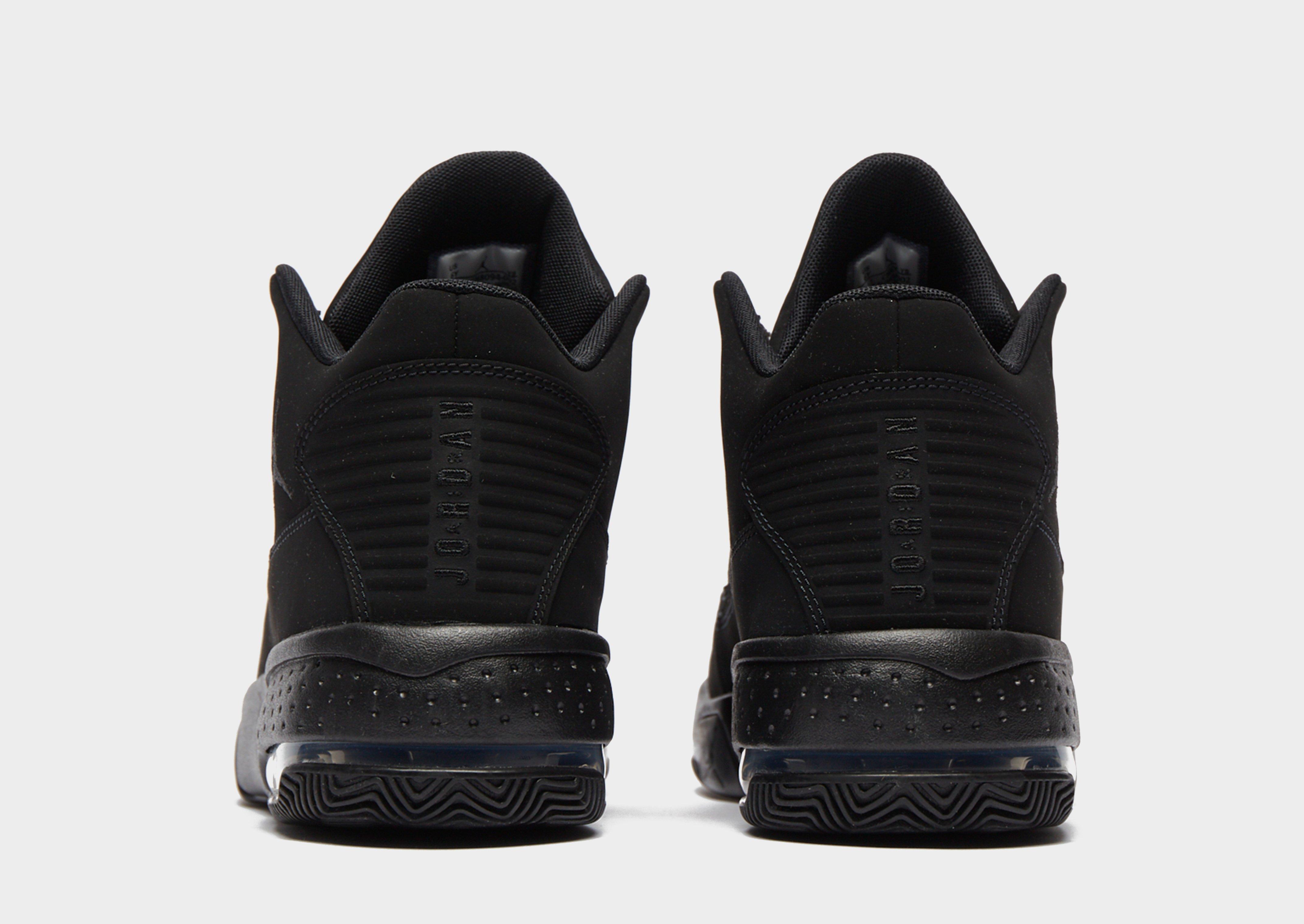 jordan max aura 2 junior