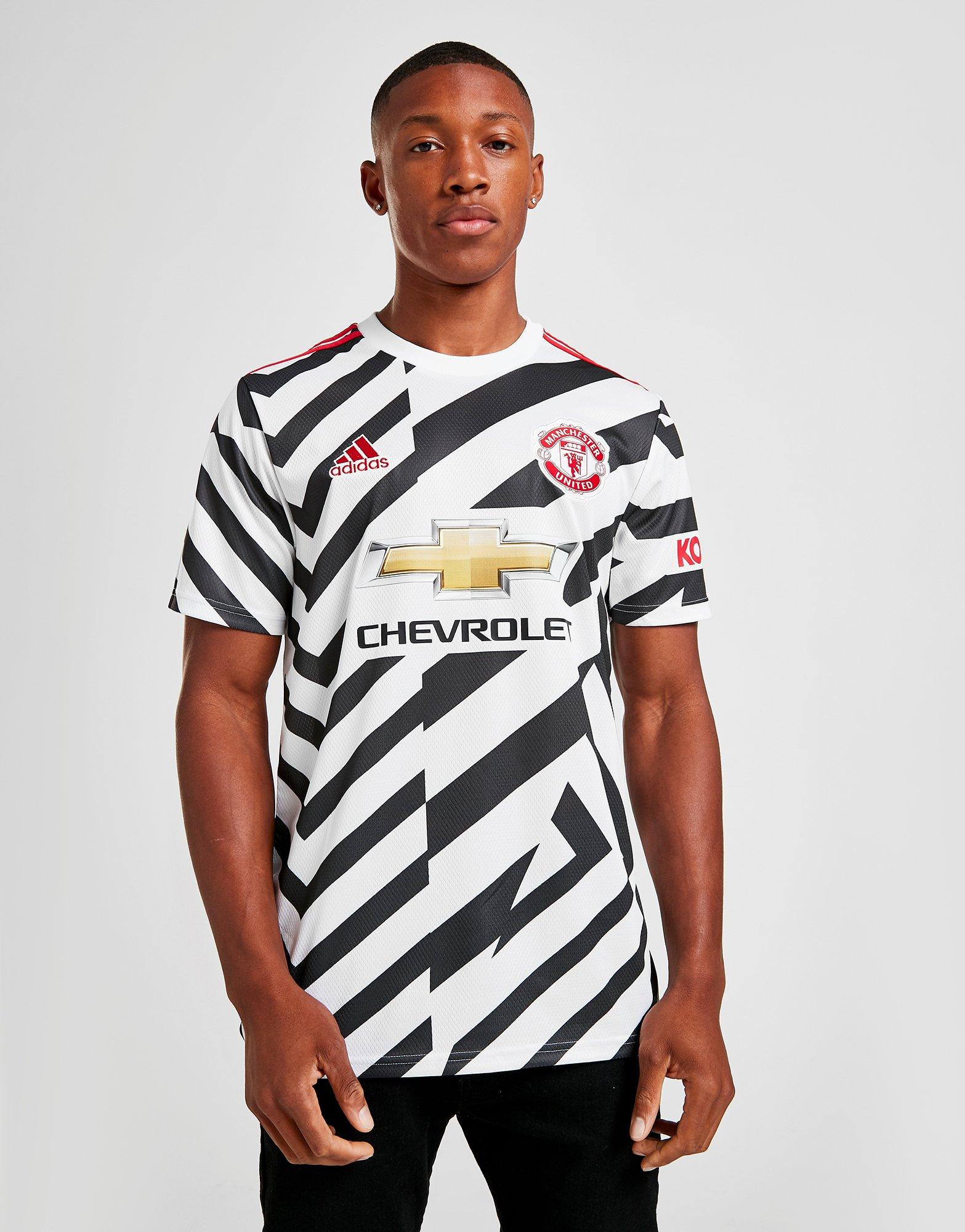 manchester united t shirts adidas