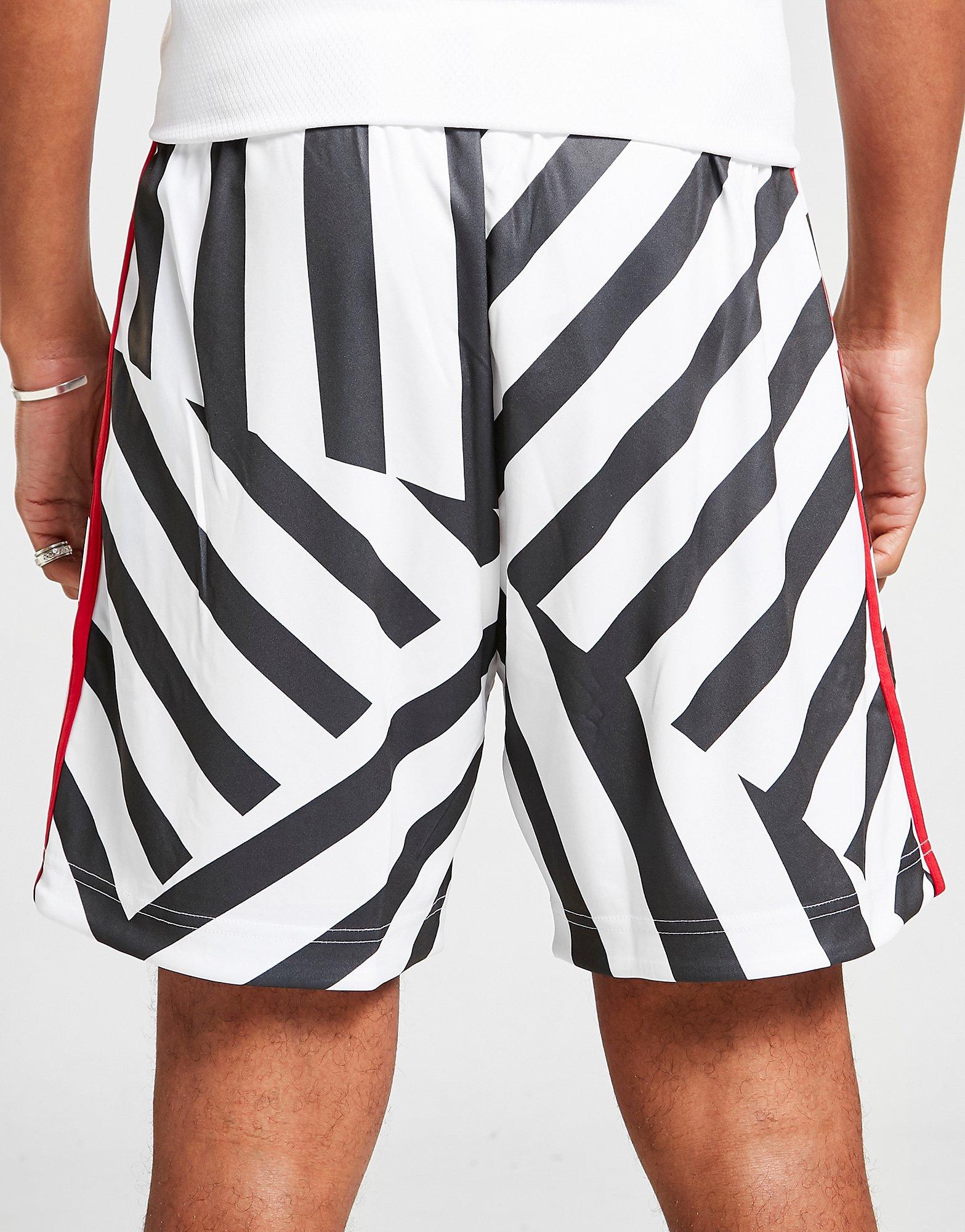 manchester united shorts adidas