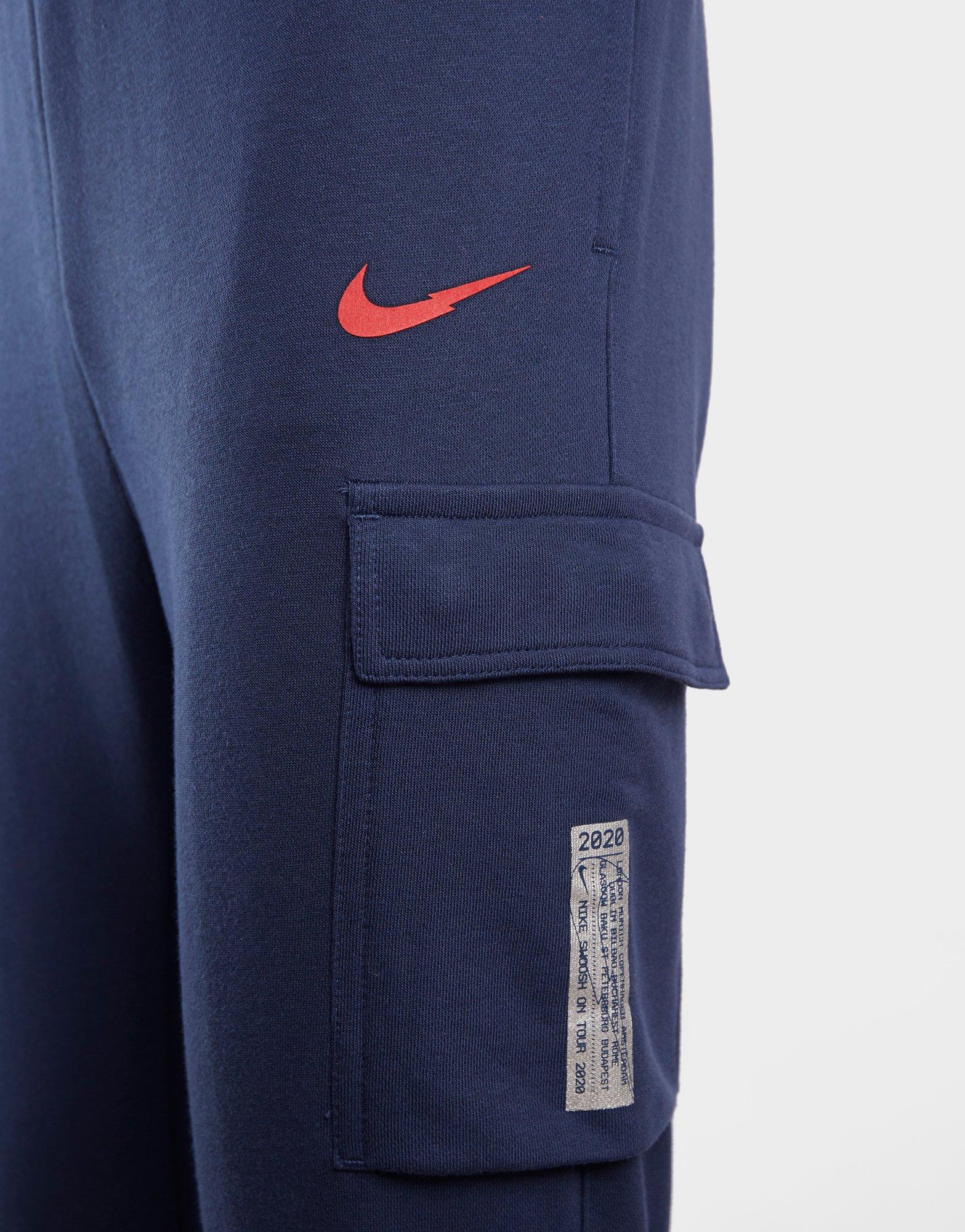 nike swoosh on tour cargo joggers
