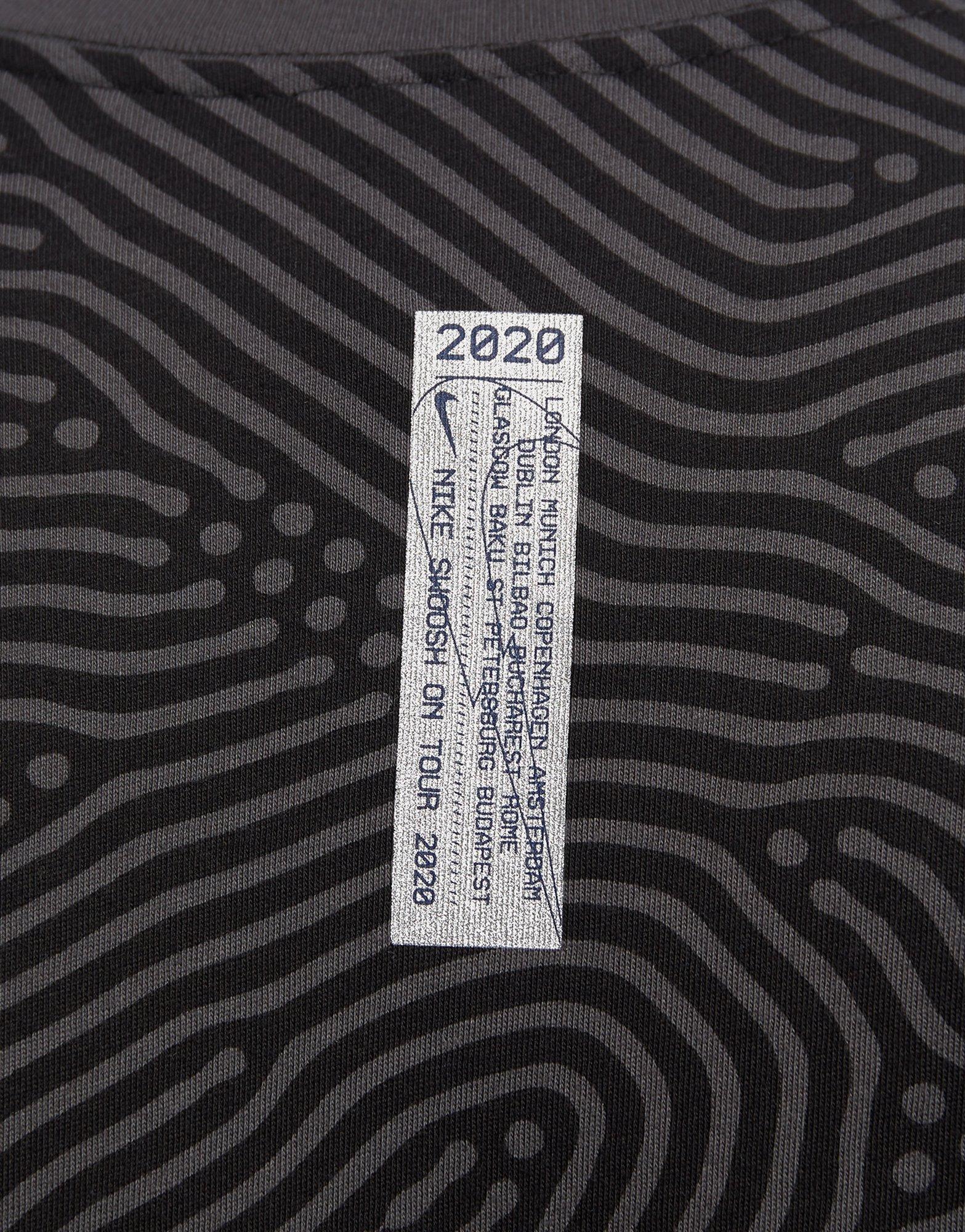 nike swoosh on tour 2020 t shirt