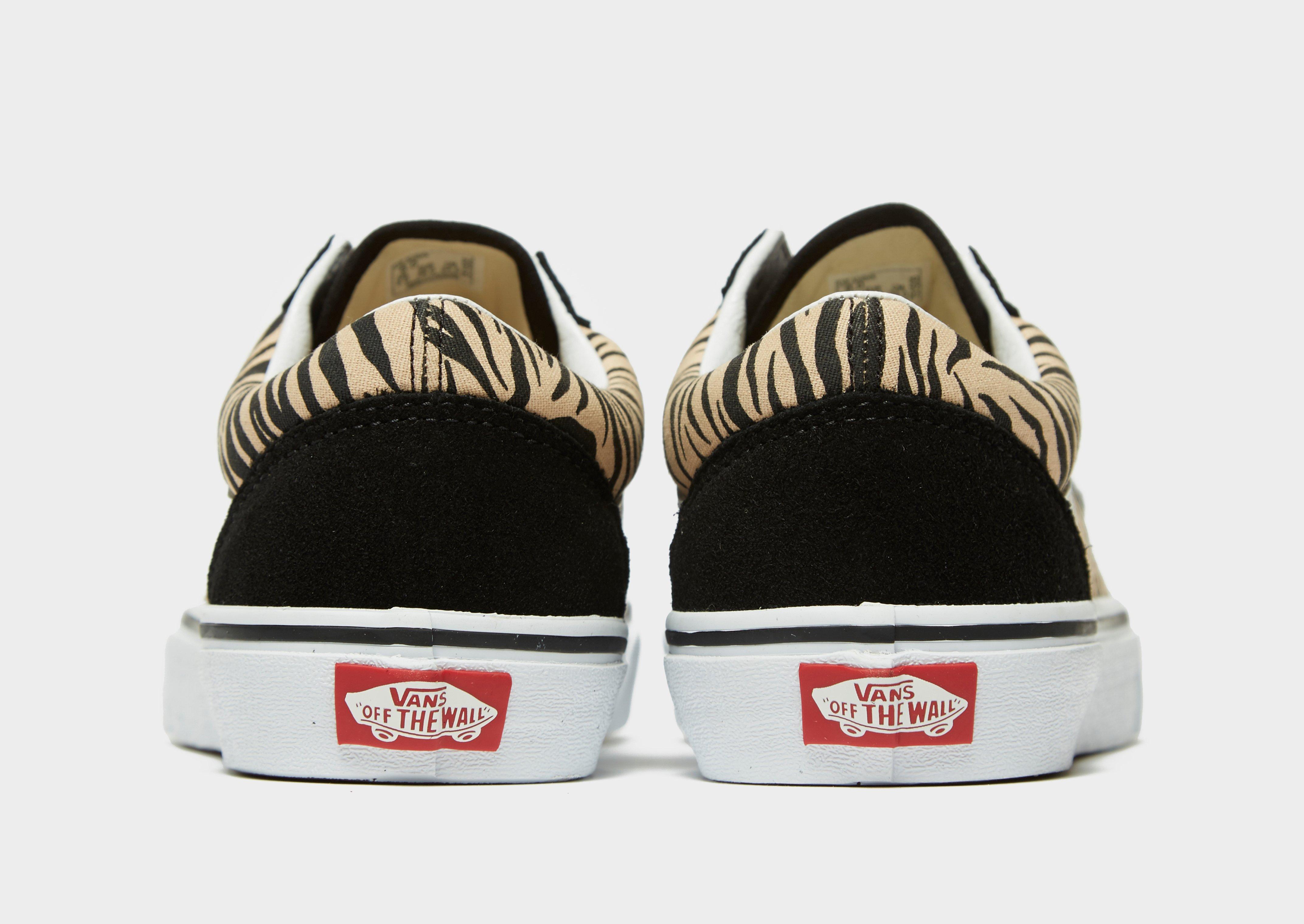 junior old skool vans black and white