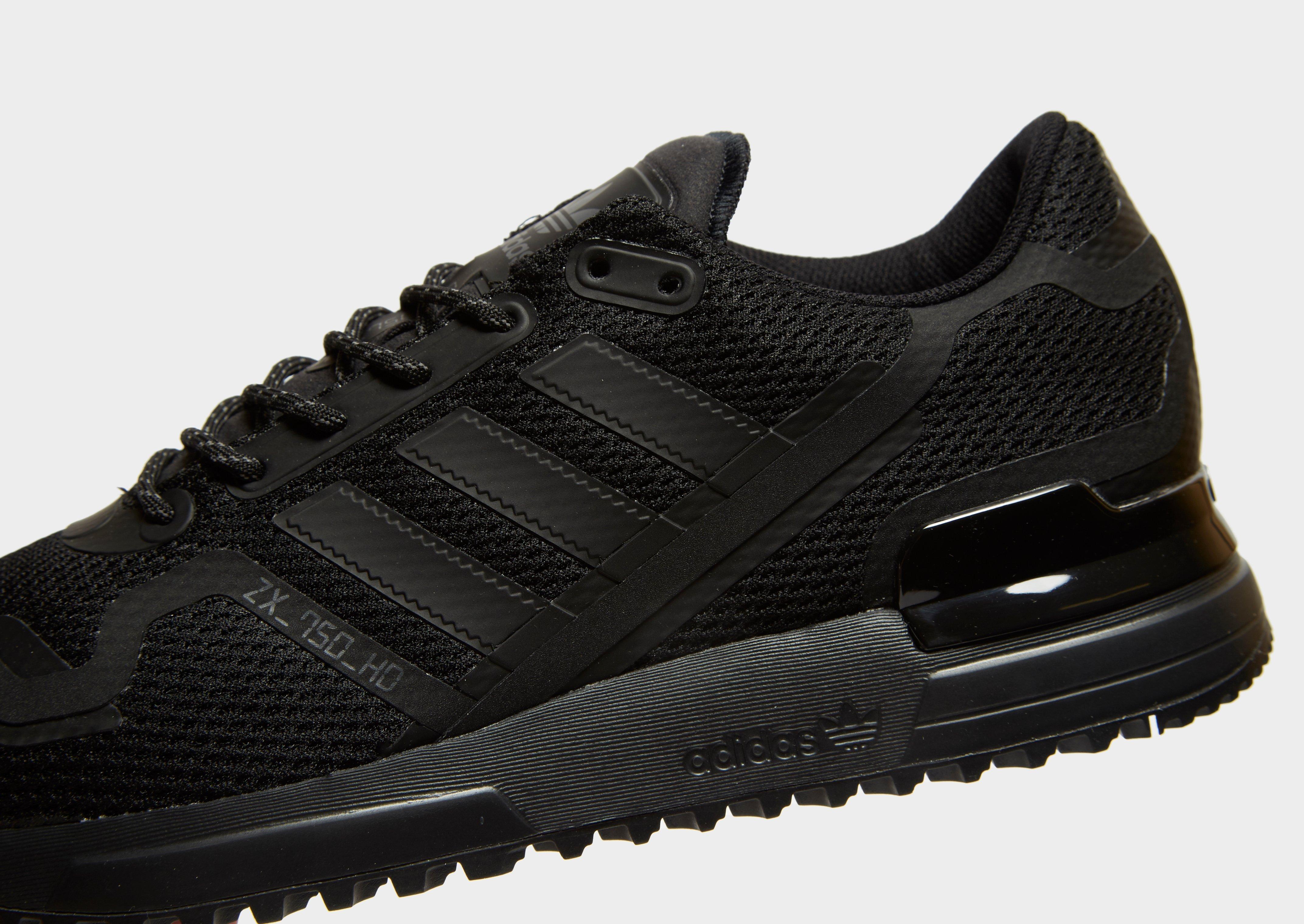 black adidas zx 750