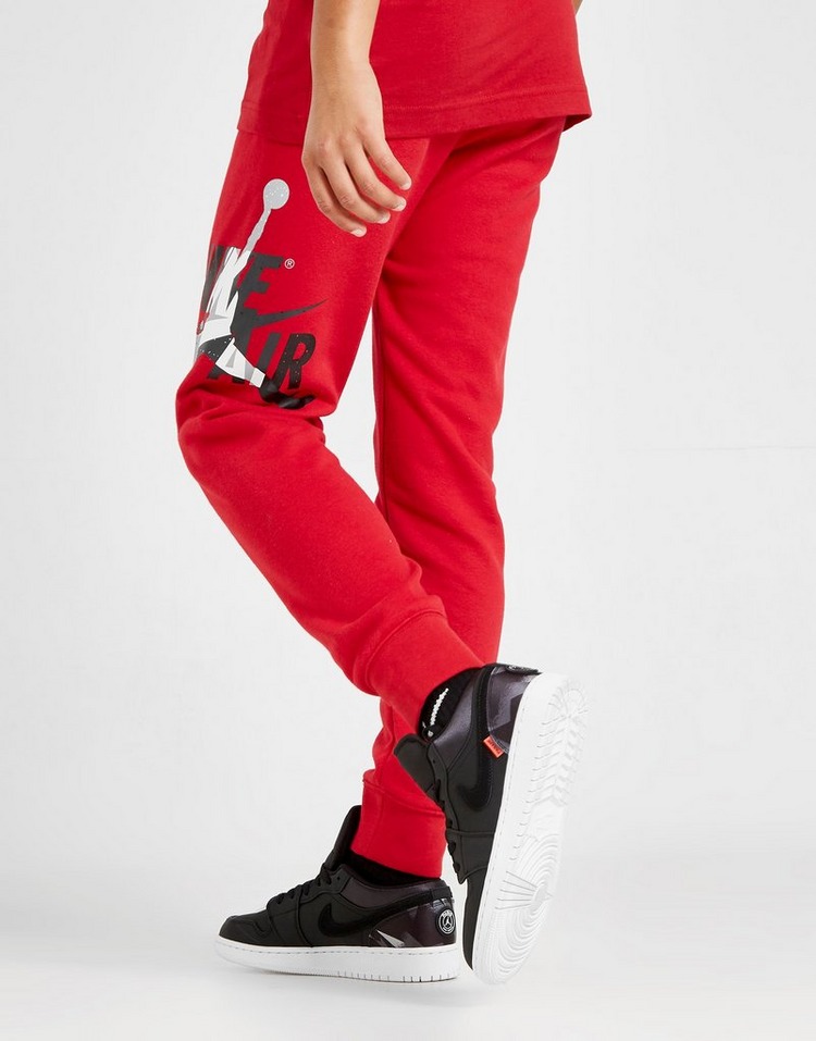 red air jordan joggers