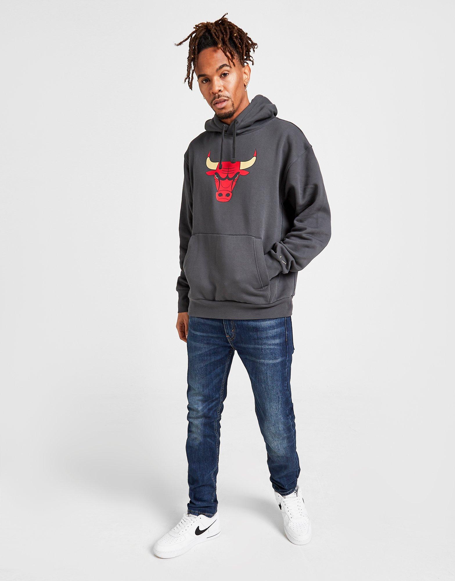 men's nike black chicago bulls city edition logo essential pullover hoodie