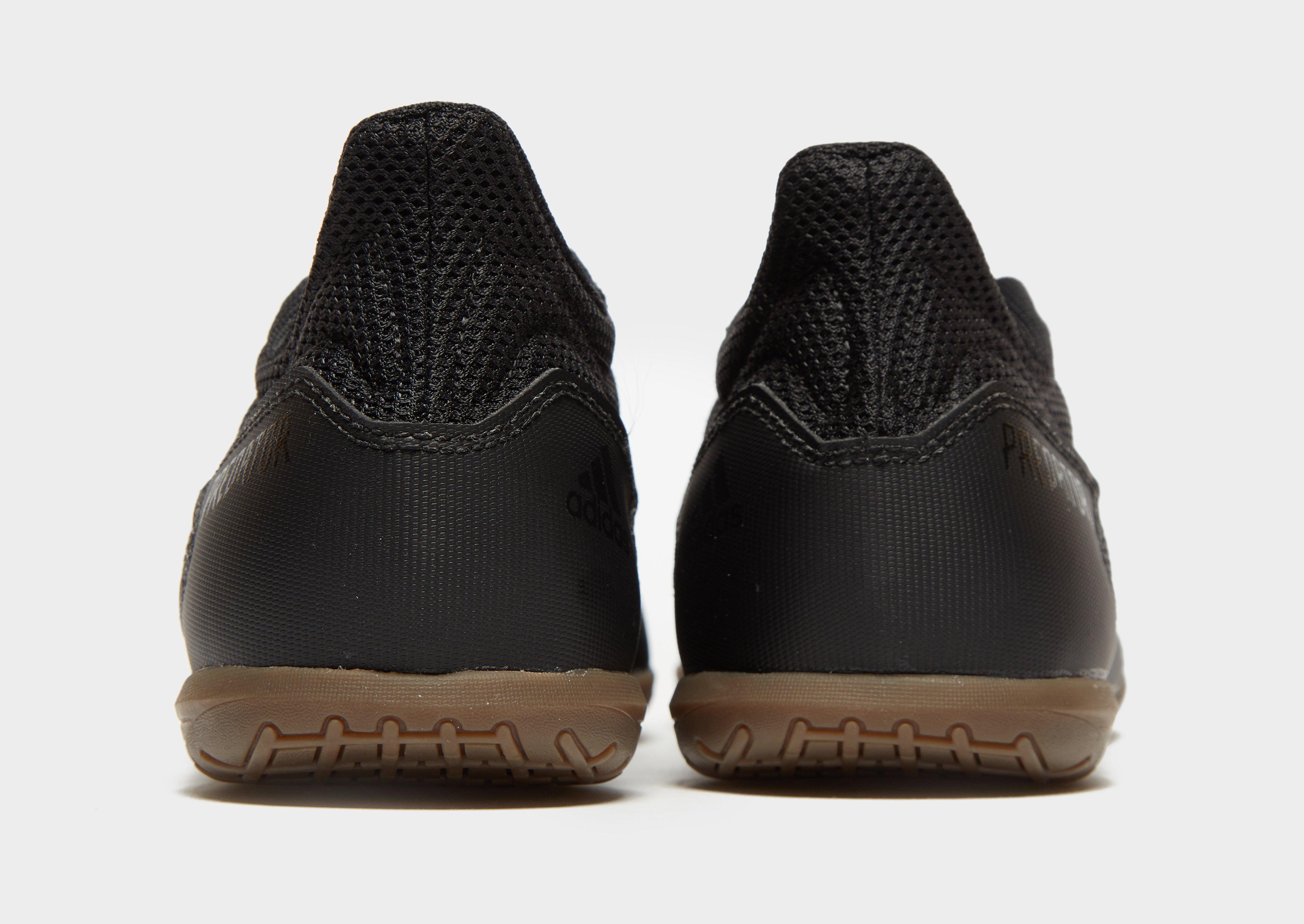 predator 20.4 indoor sala boots