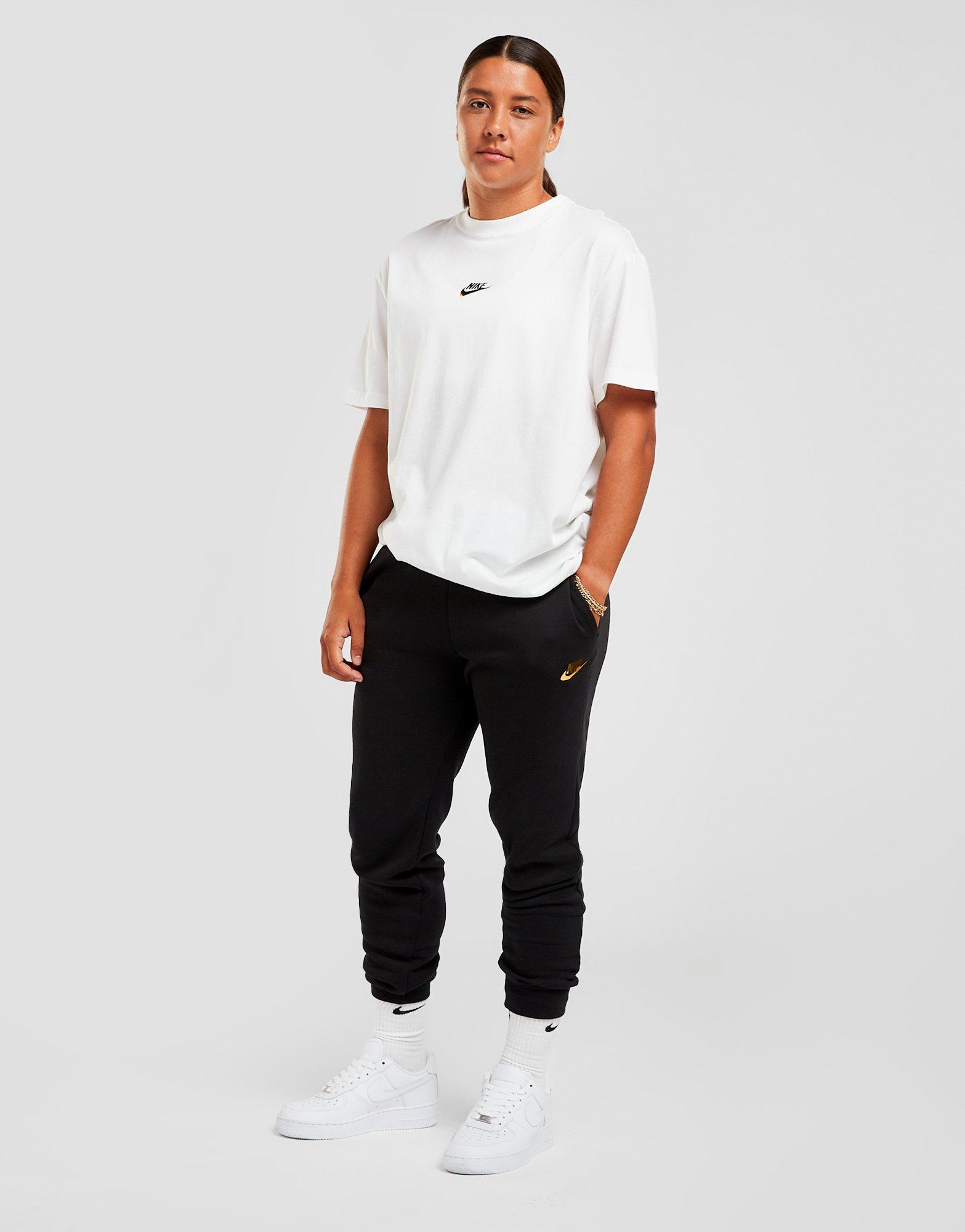 jd sports nike essential joggers