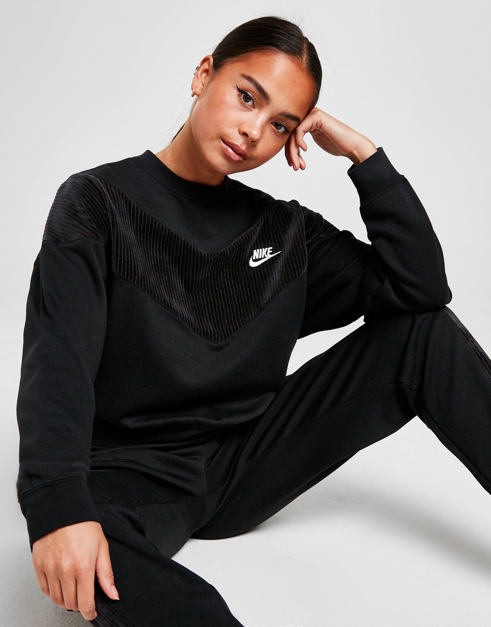 nike heritage velvet tracksuit