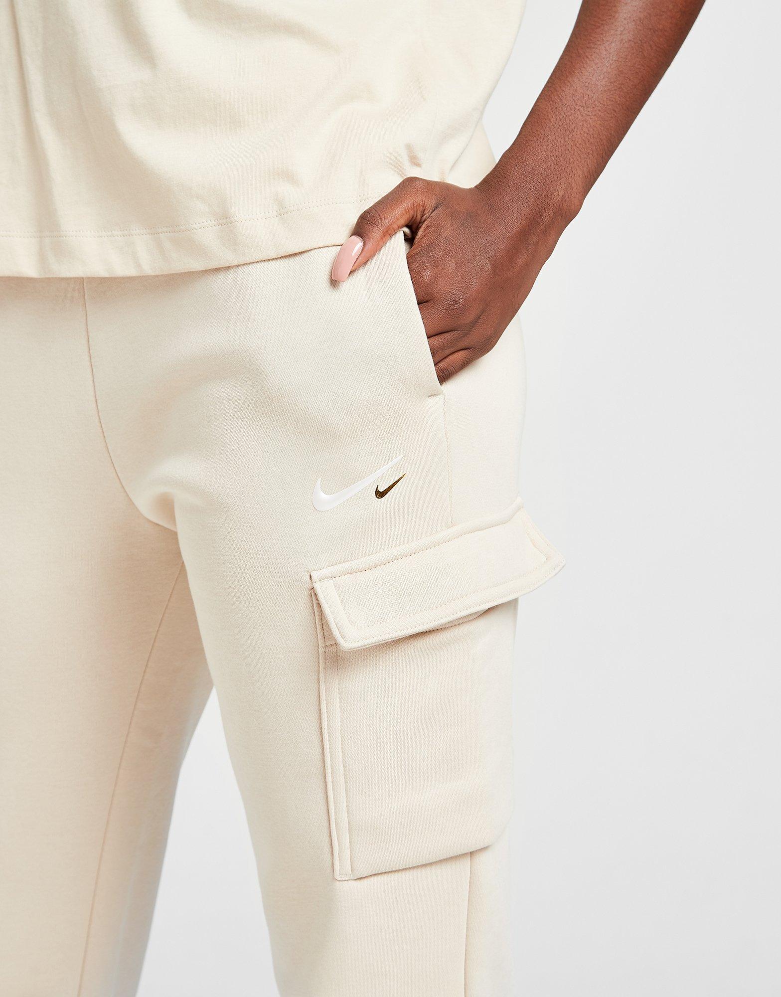 nike cargo pocket joggers in oatmeal