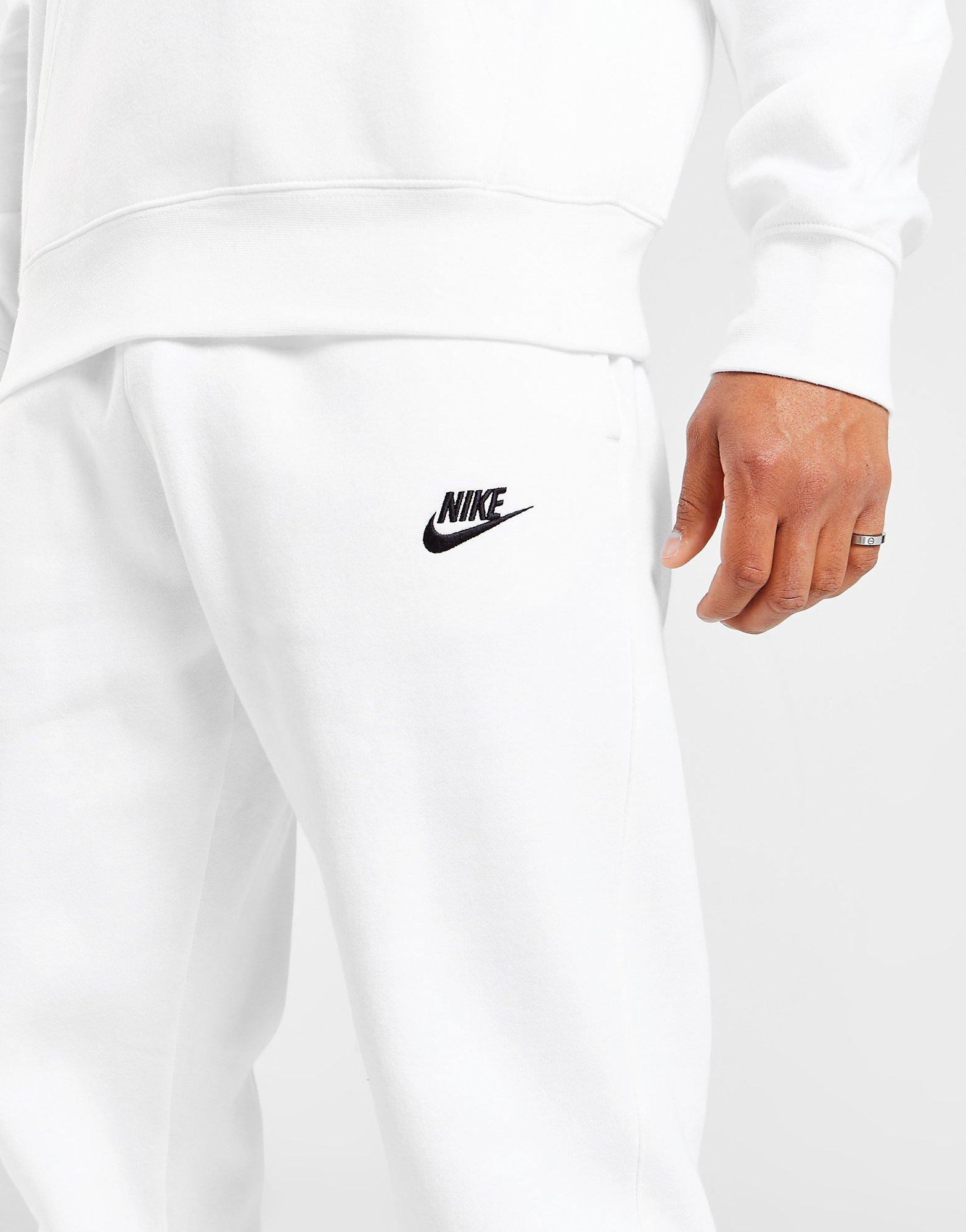 Nike best sale white joggers