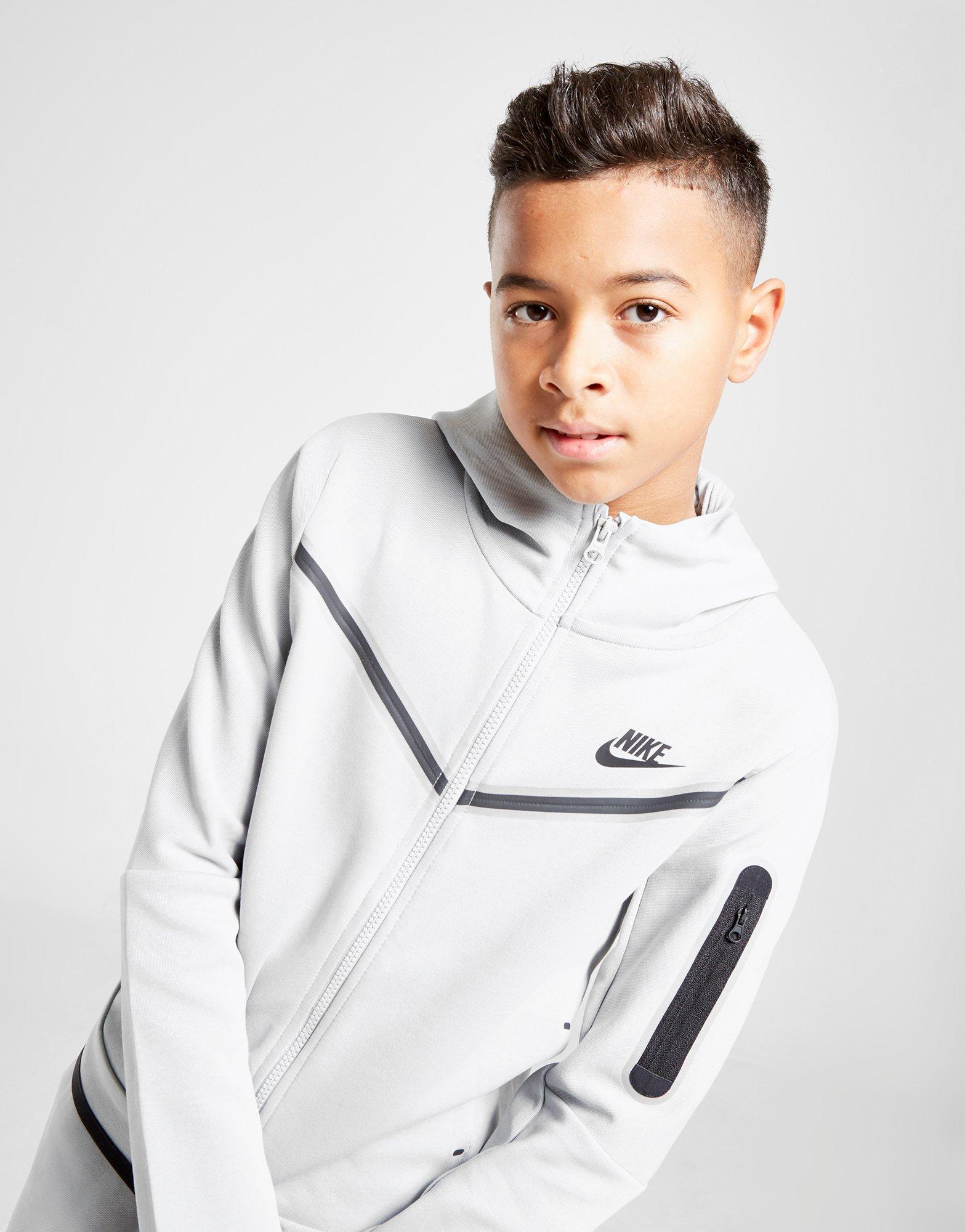 nike tech fleece junior hoodie