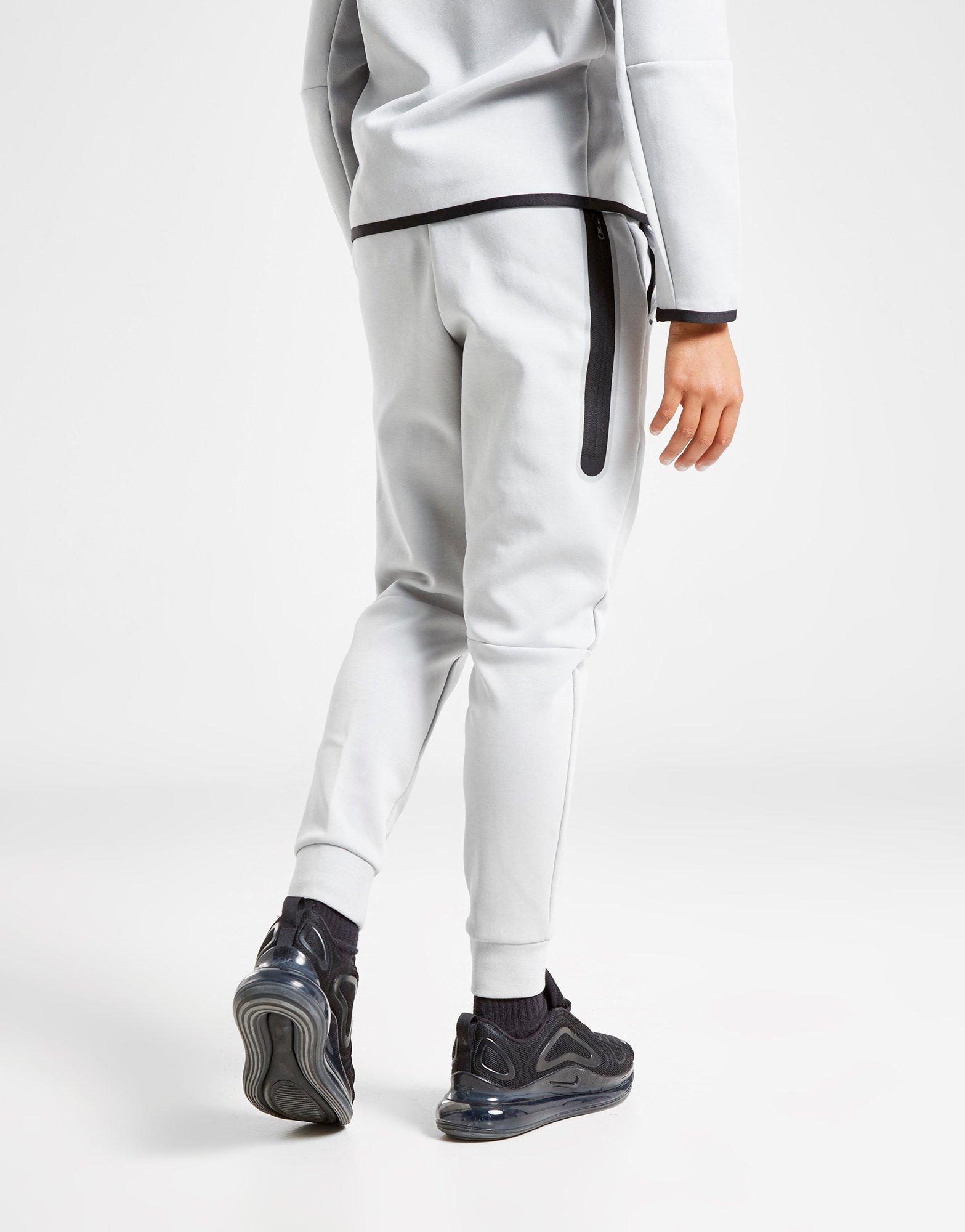 nike fleece tech junior