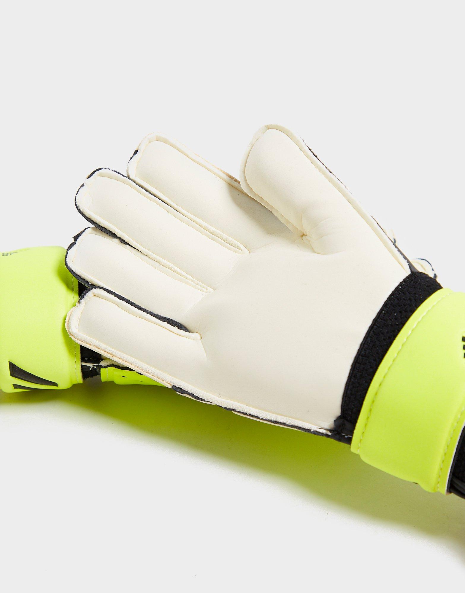 adidas predator training goalkeeper gloves