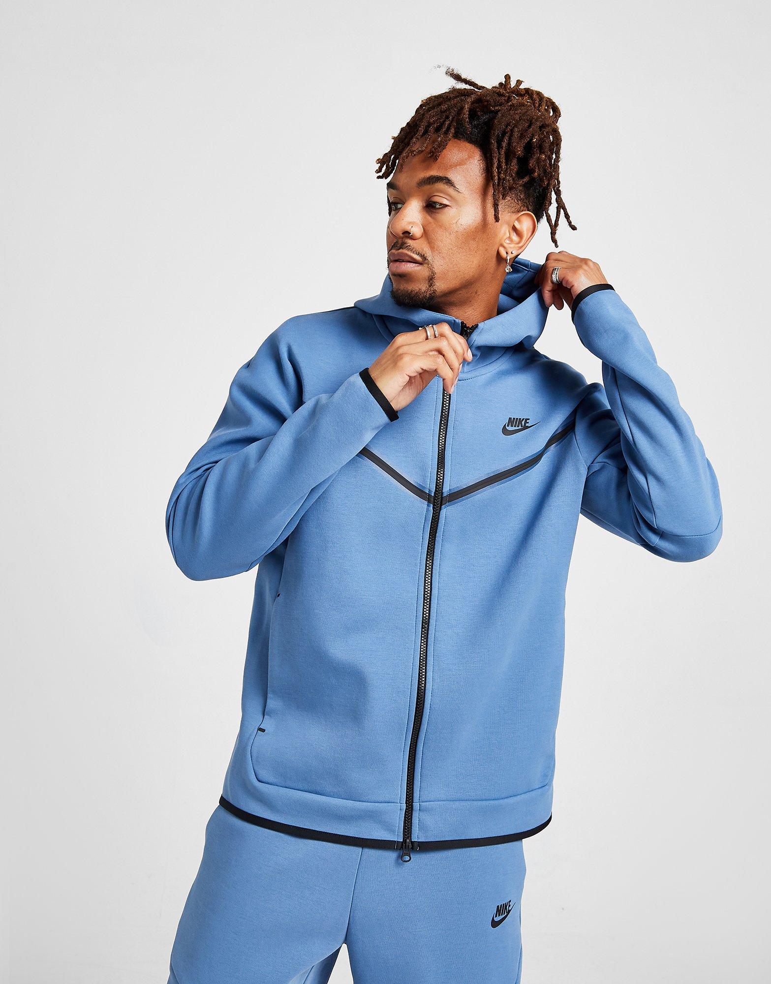 nike tech fleece pullover
