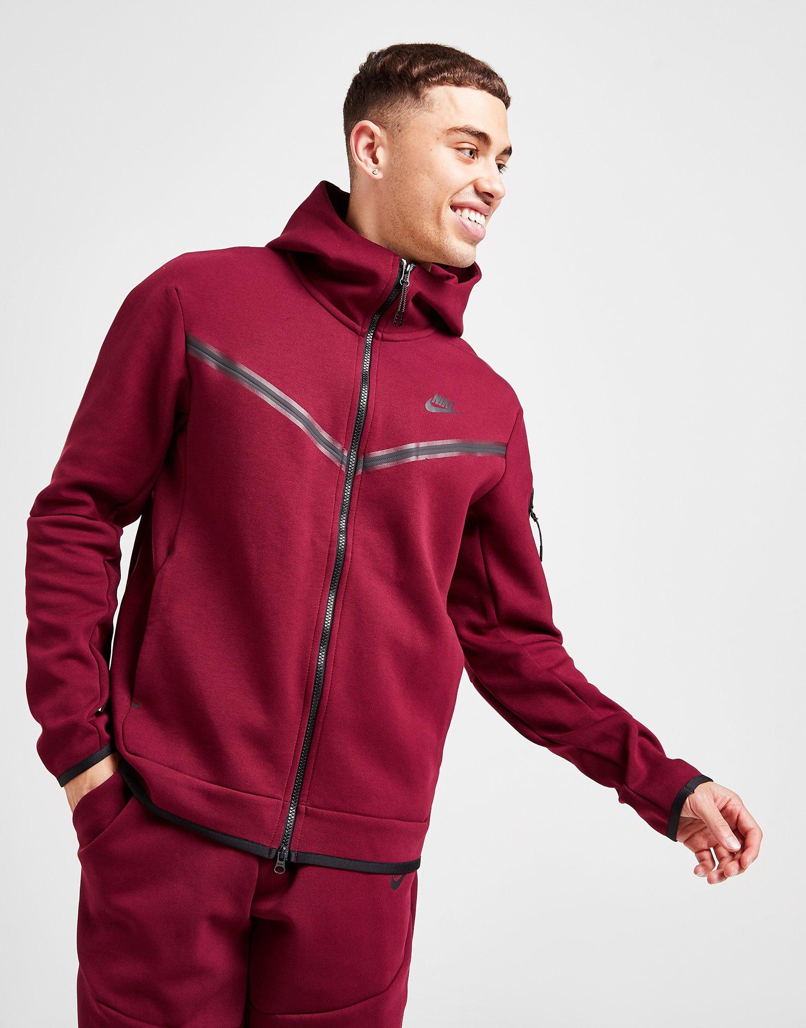 maroon tech fleece