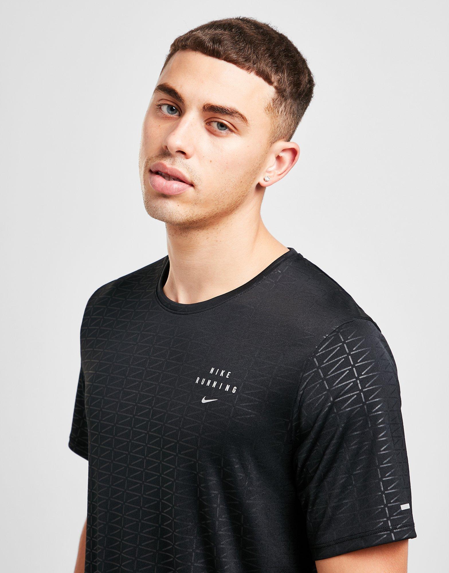 running shirt nike