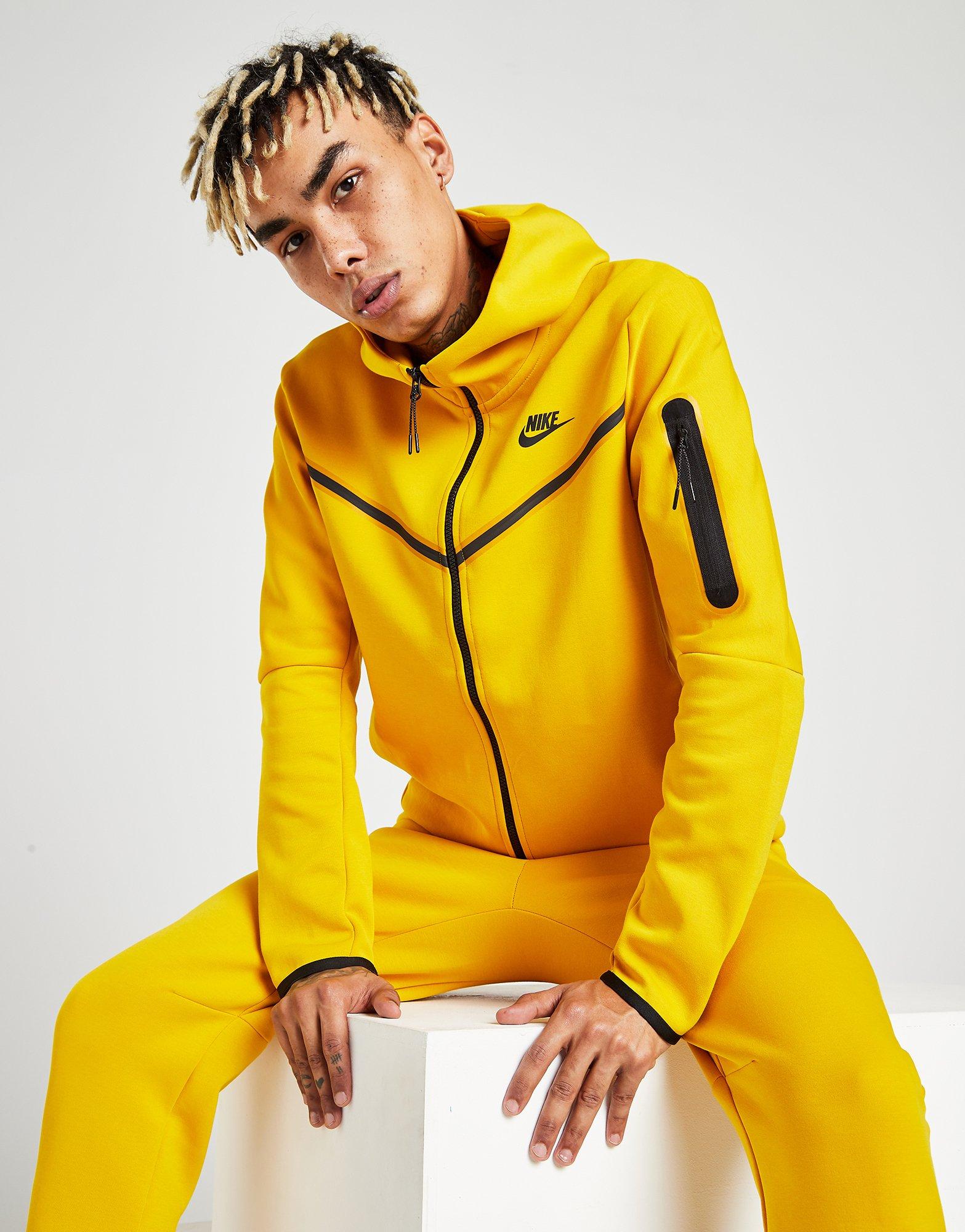 yellow nike tech