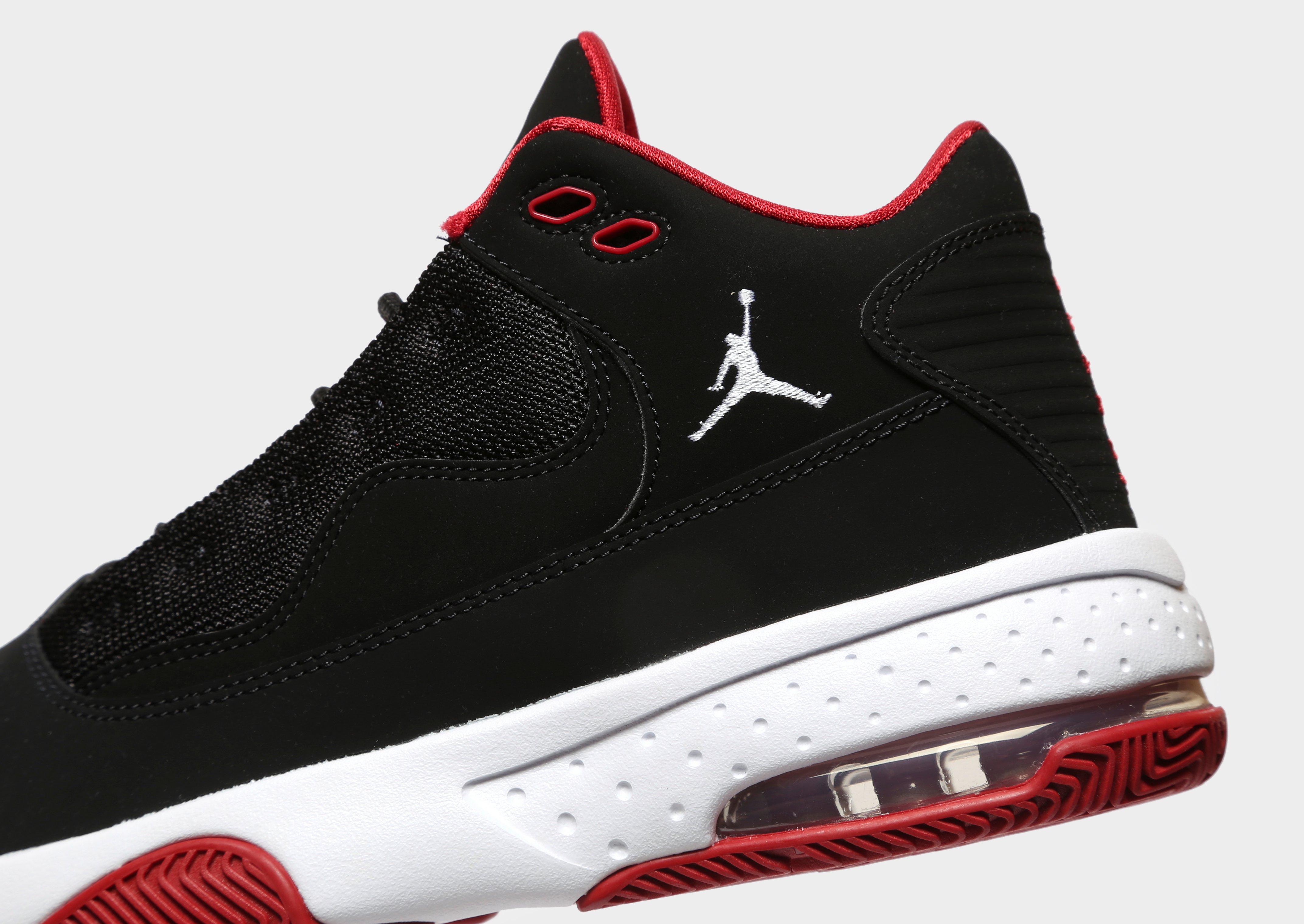 jordan max aura black and red junior