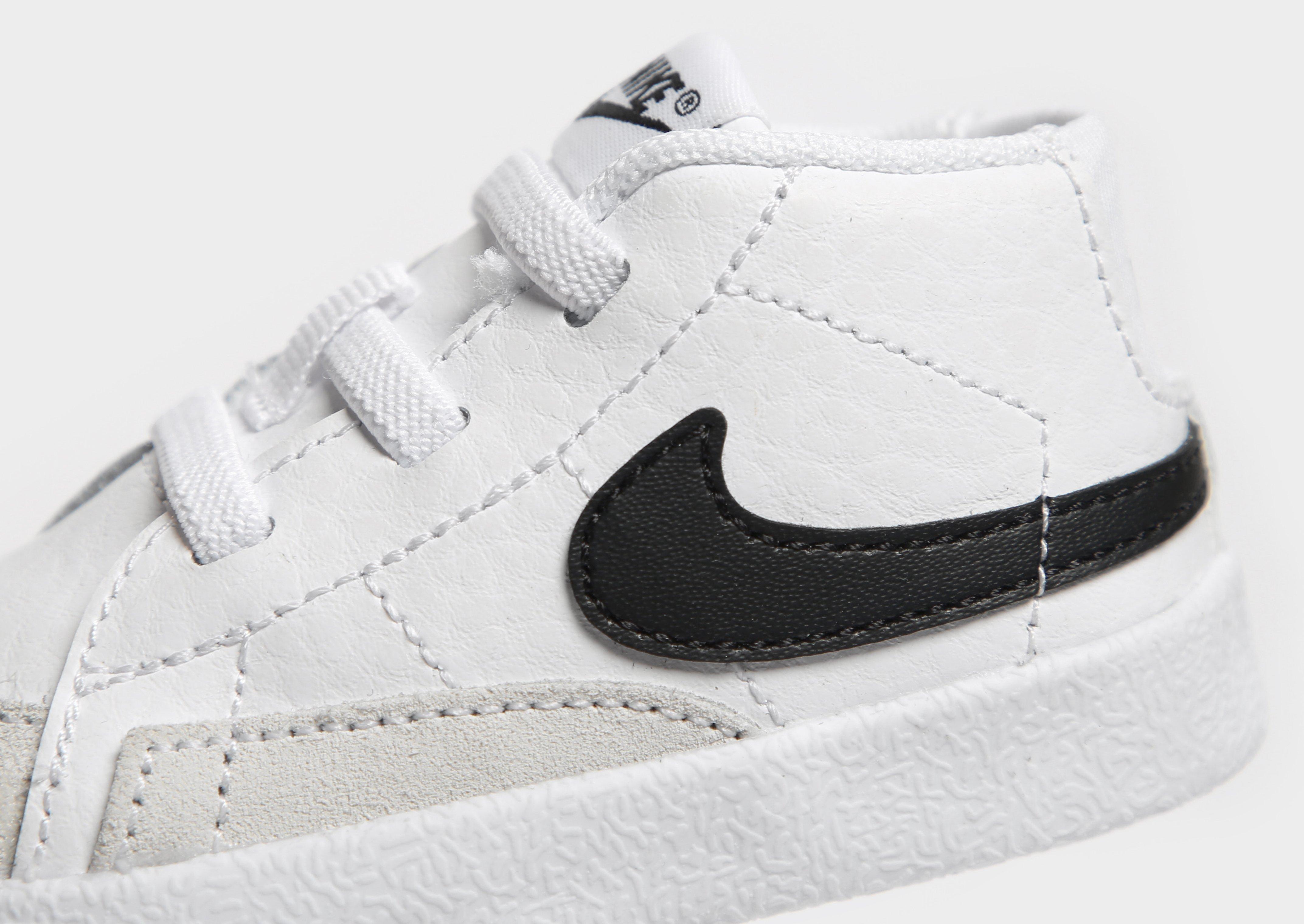 Nike Chausson Nike Blazer Mid