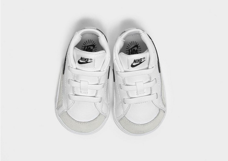 running in nike 270
