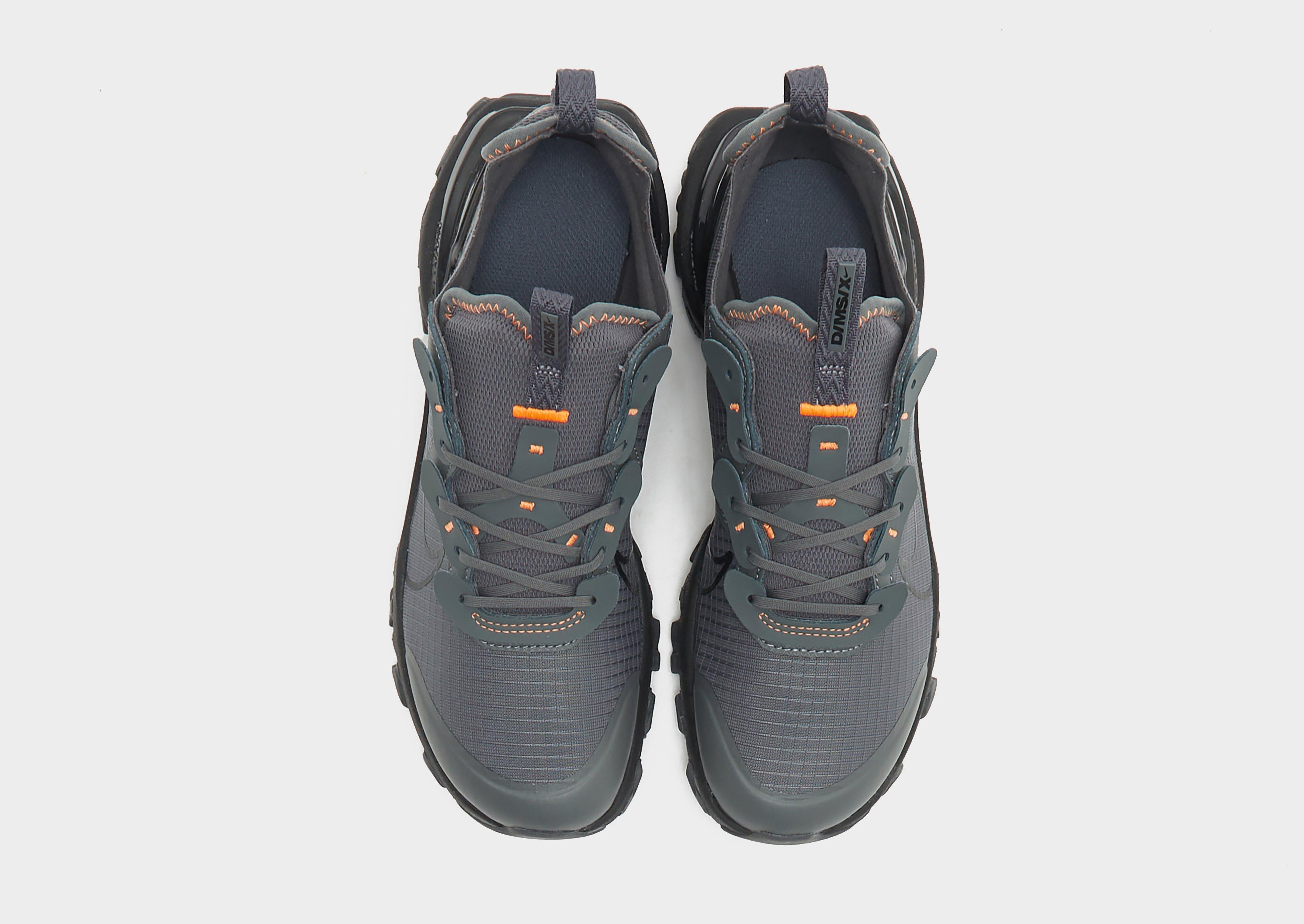 nike reacts grey and orange