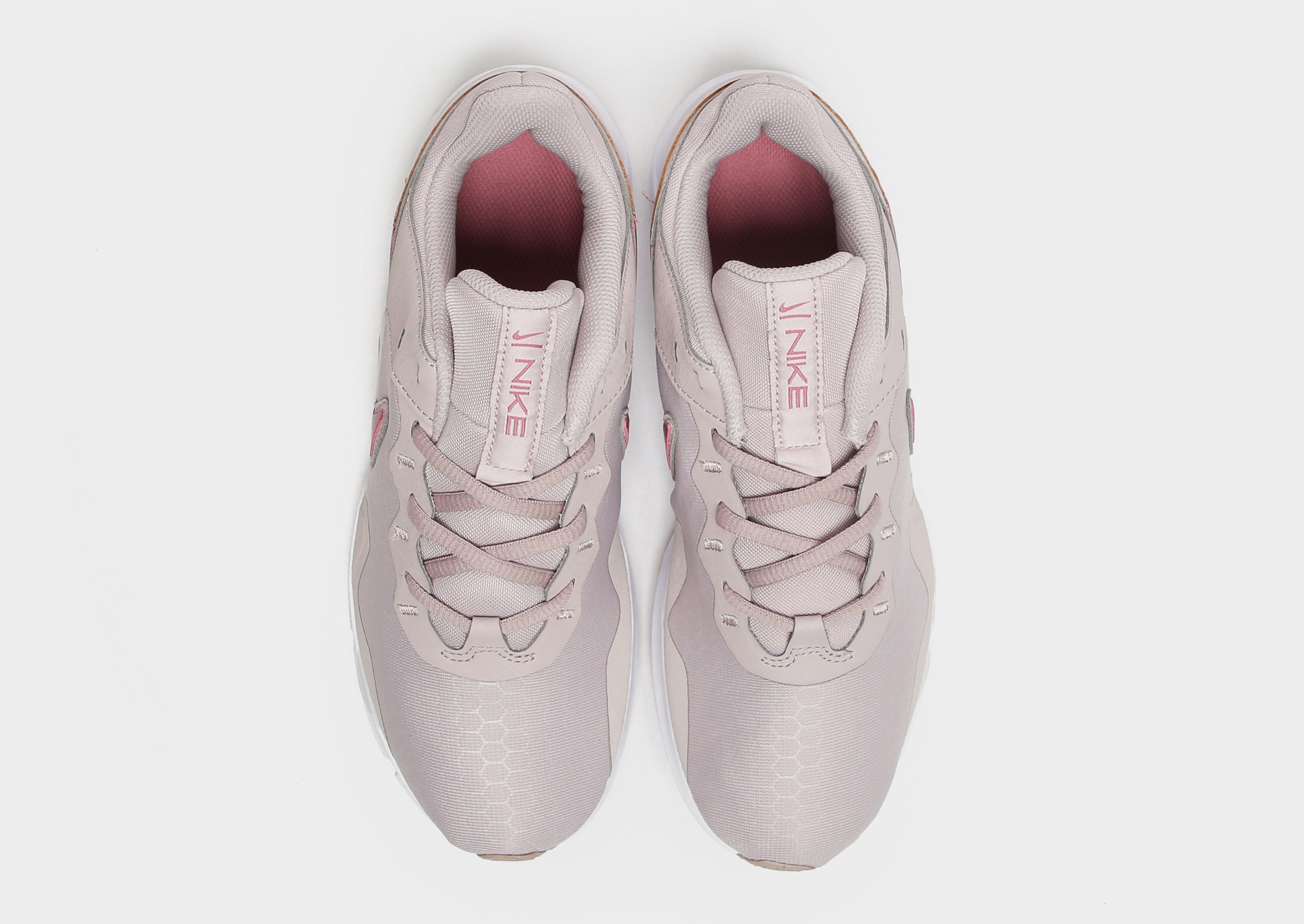 Nike Legend Essential para mujer