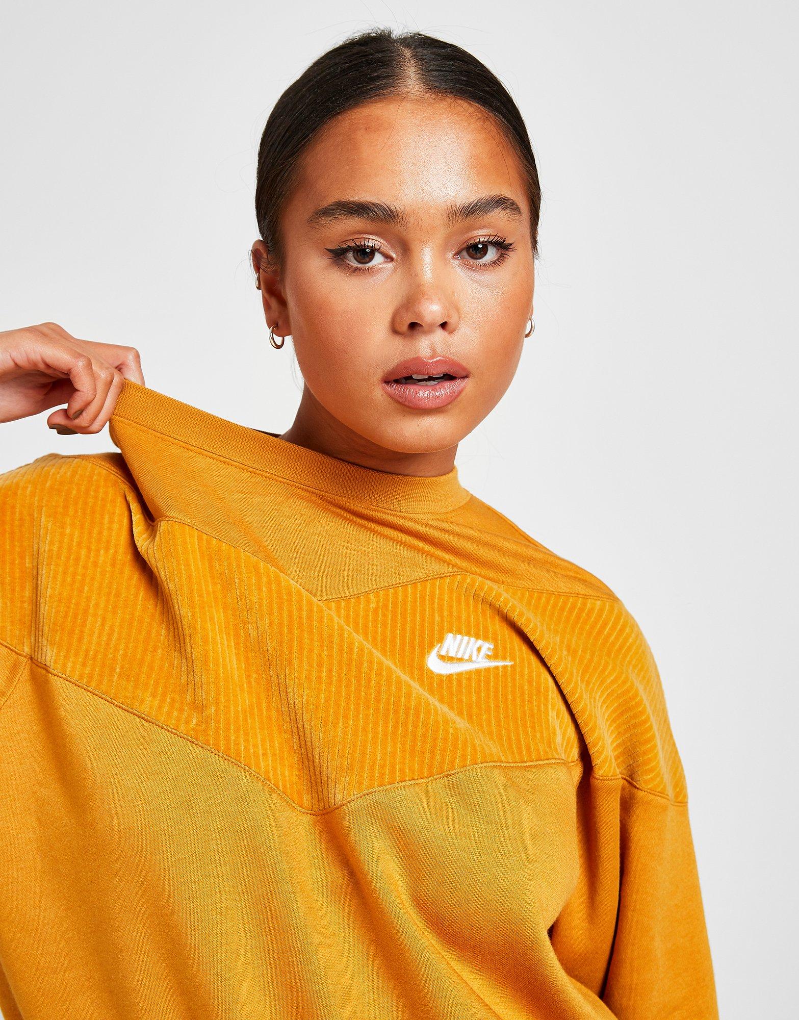 nike heritage crew sweatshirt