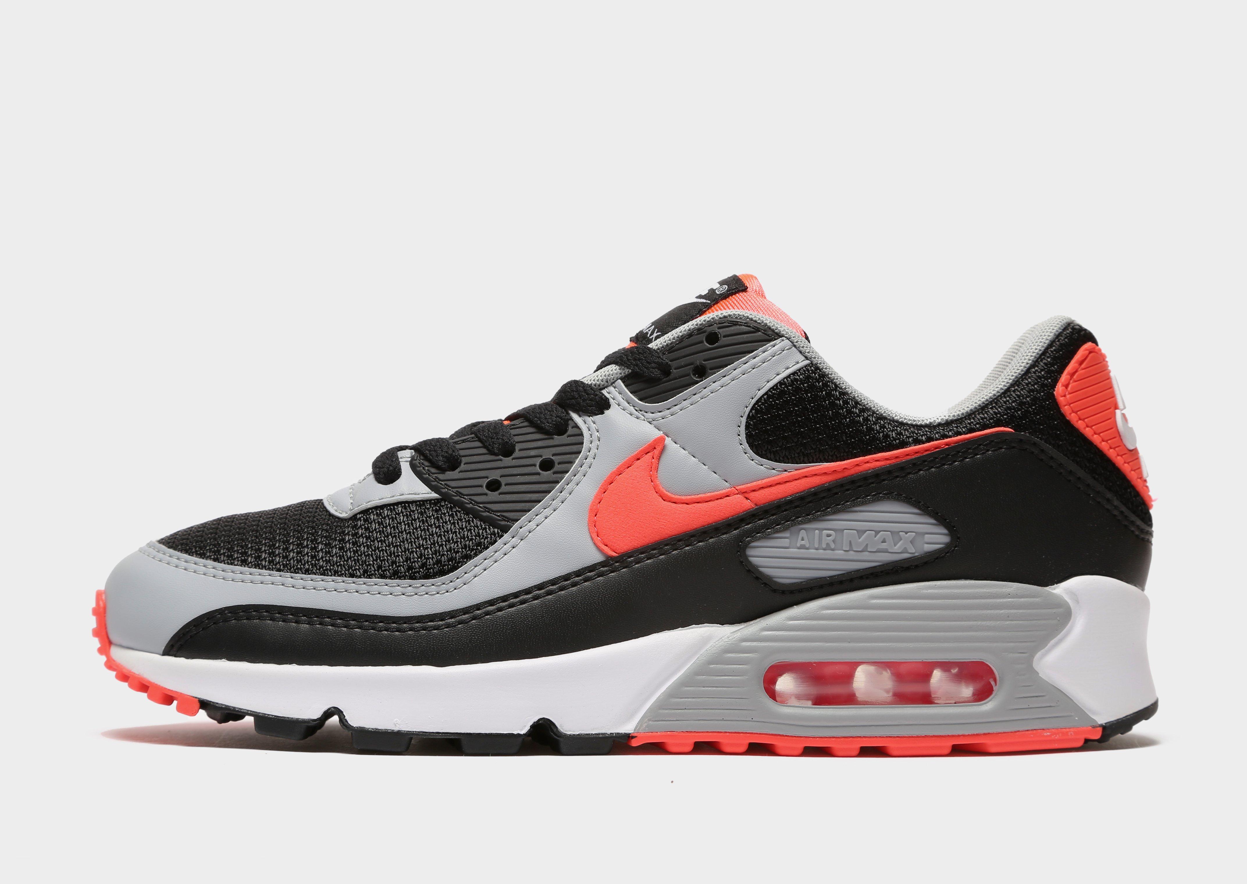 red and black nike air maxes