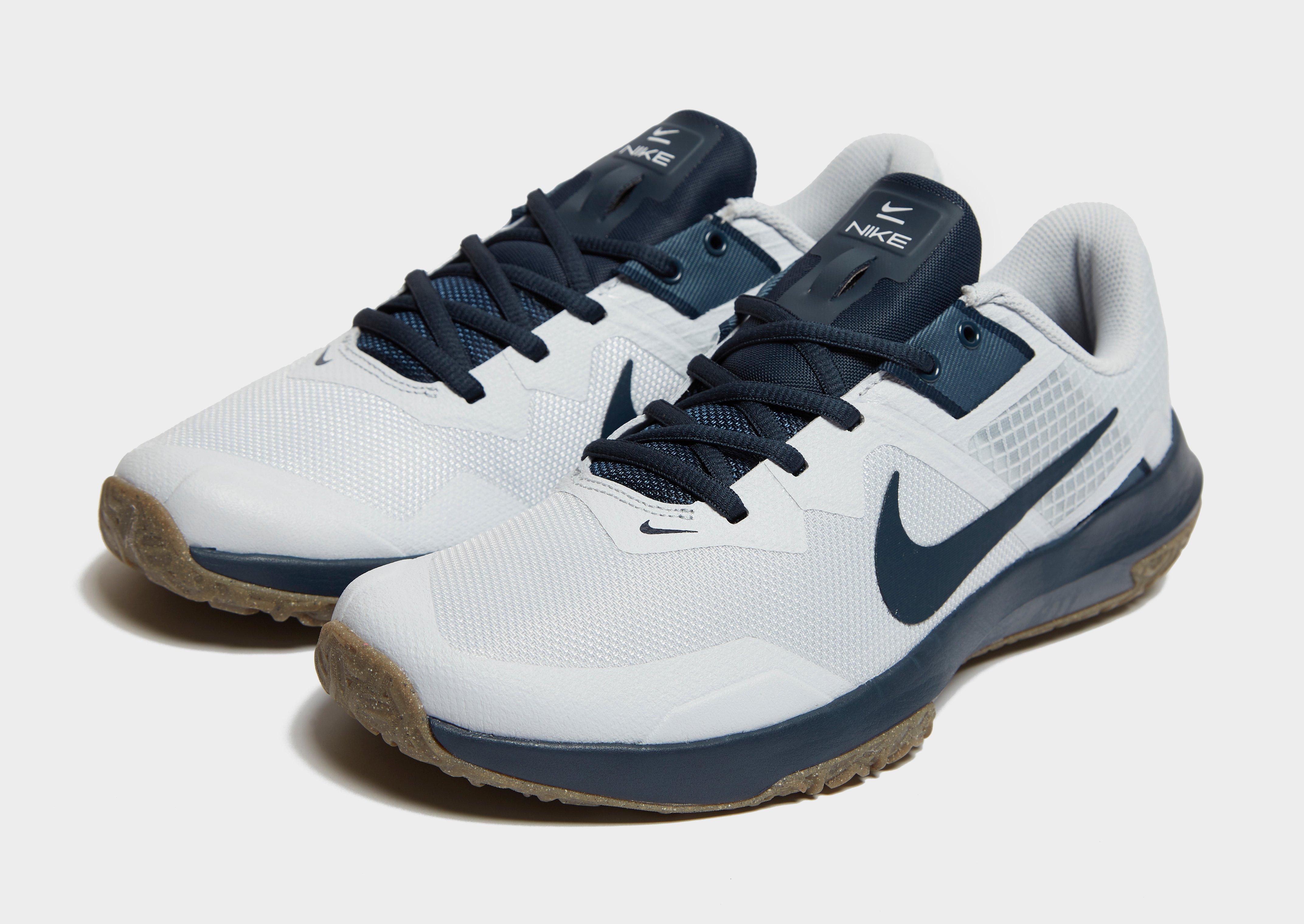 nike varsity compete