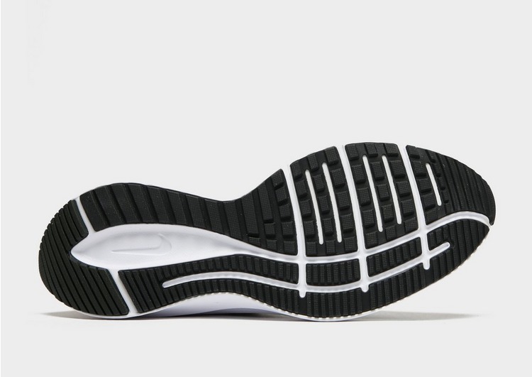 Nike Quest 3