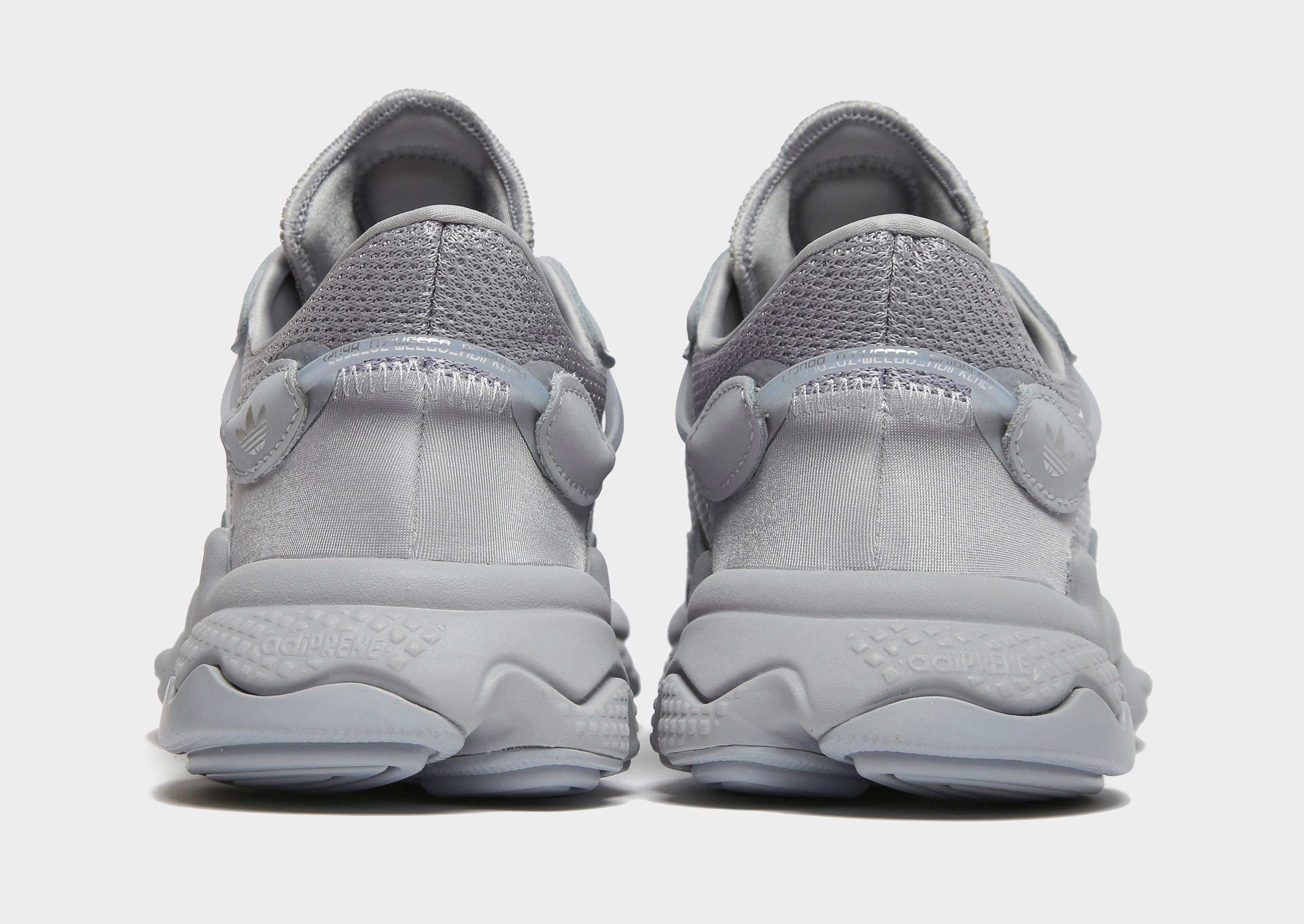 nike ozweego