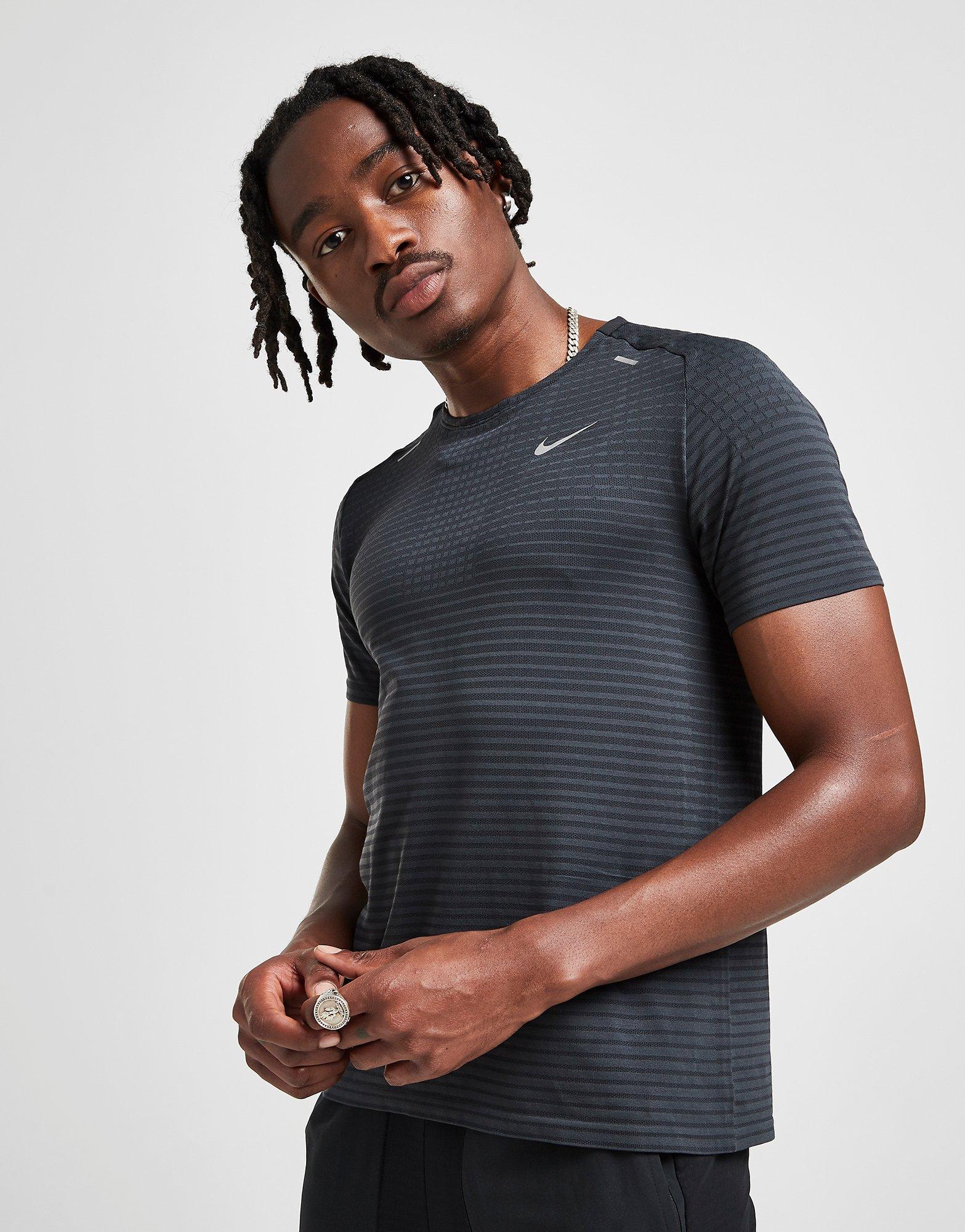 nike ultra knit t shirt