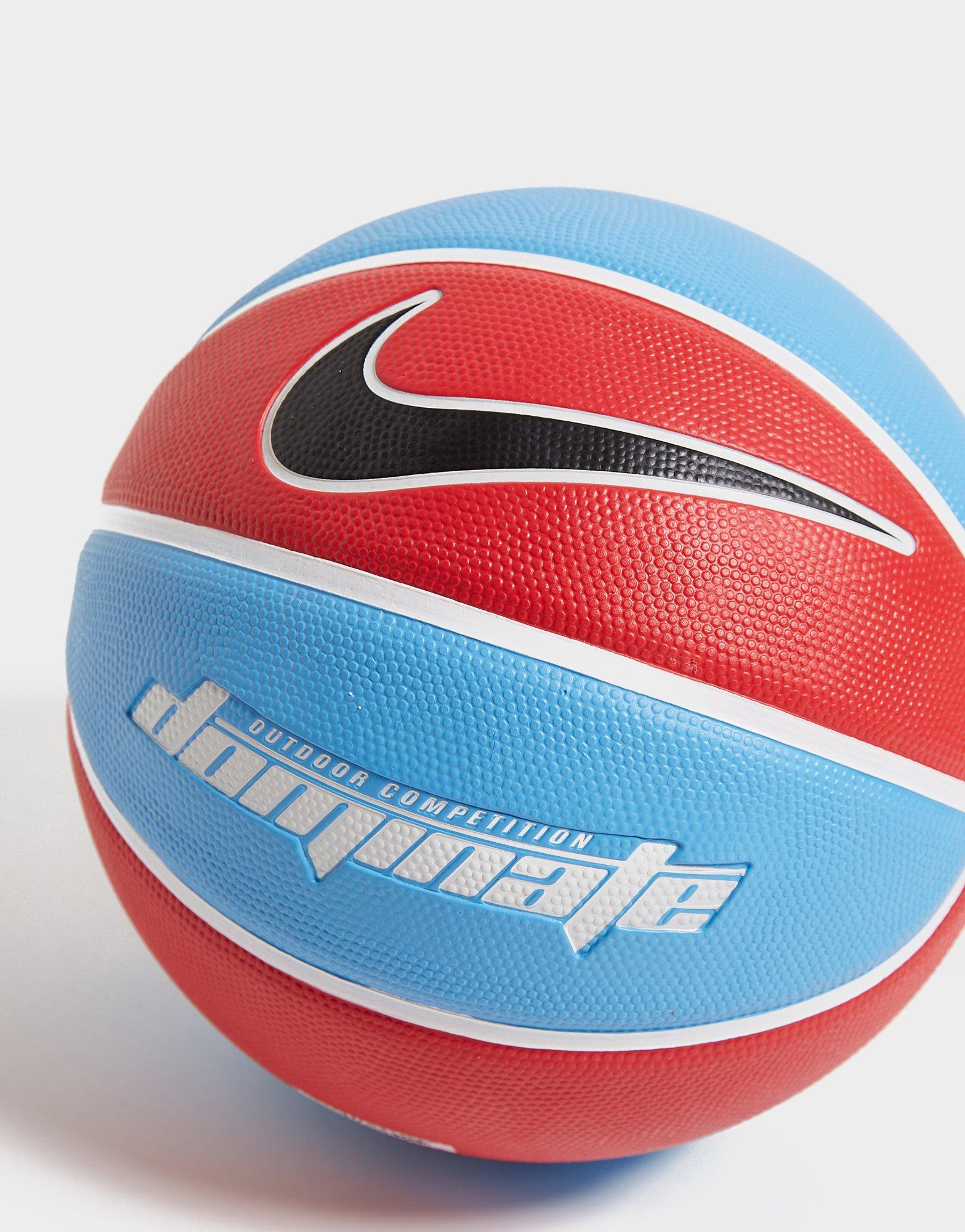 dominate nike