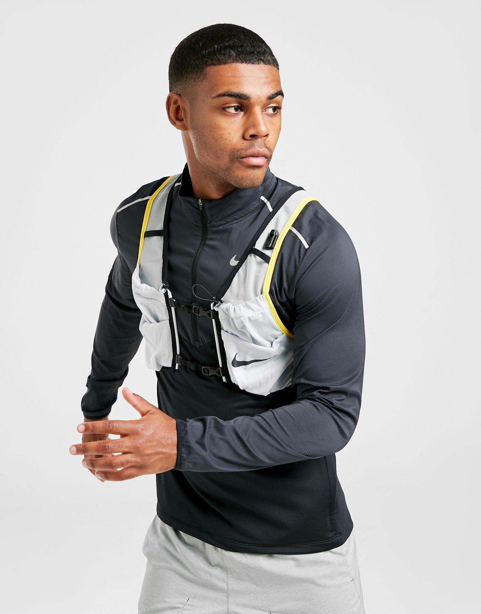 nike trail vest