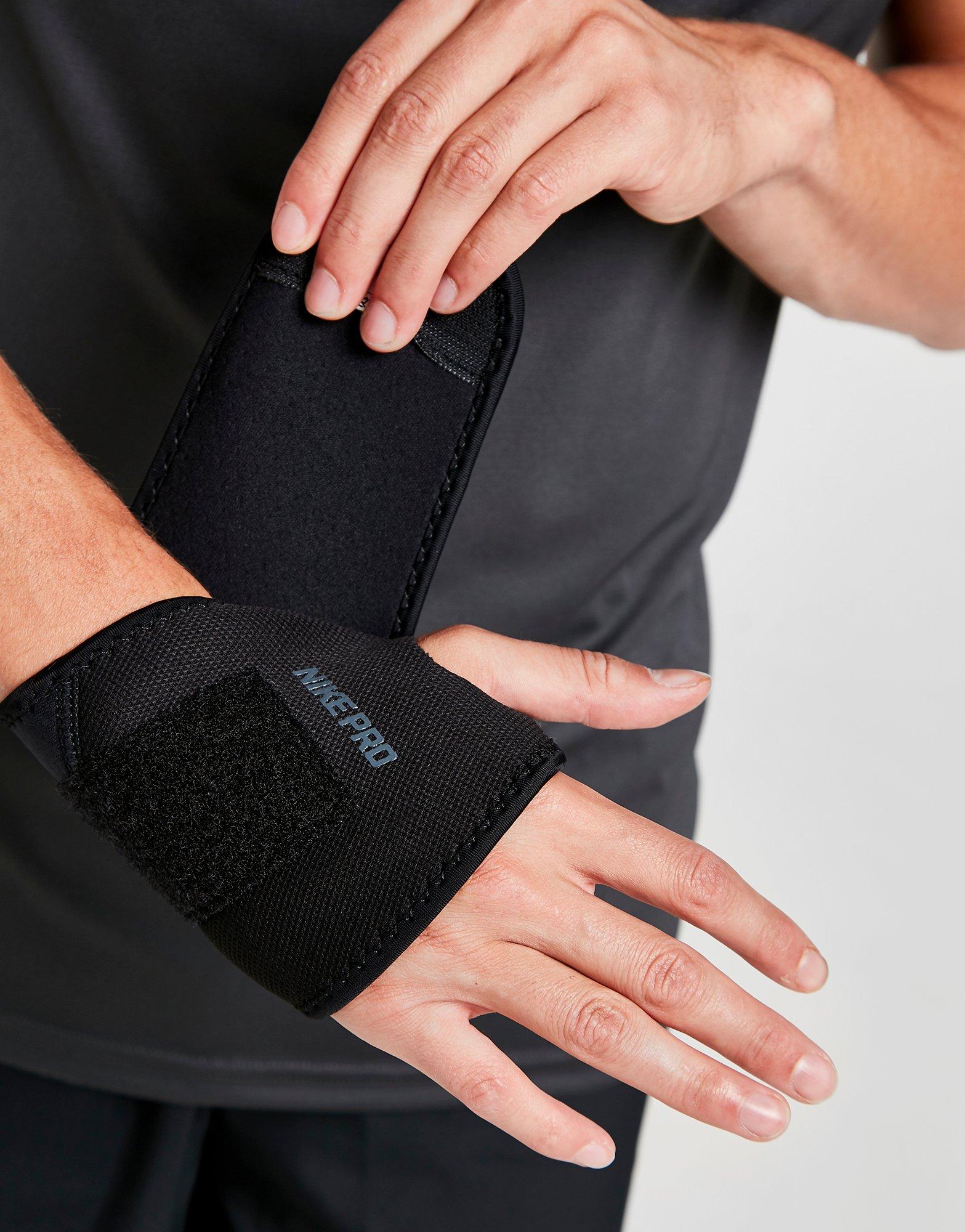 nike pro 2.0 wrist and thumb wrap