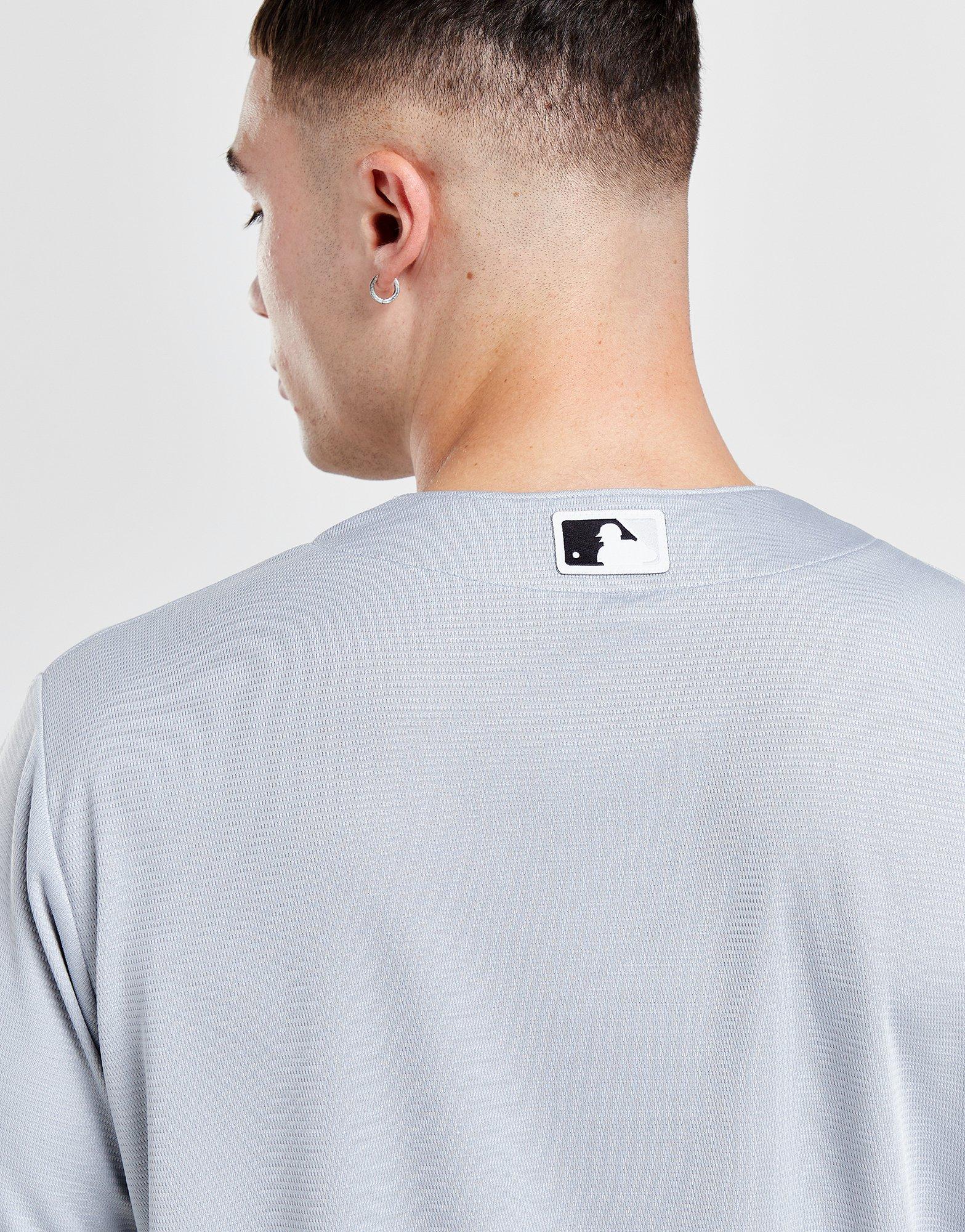 Chicago White Sox Nike Men's Grey Road Replica Jersey