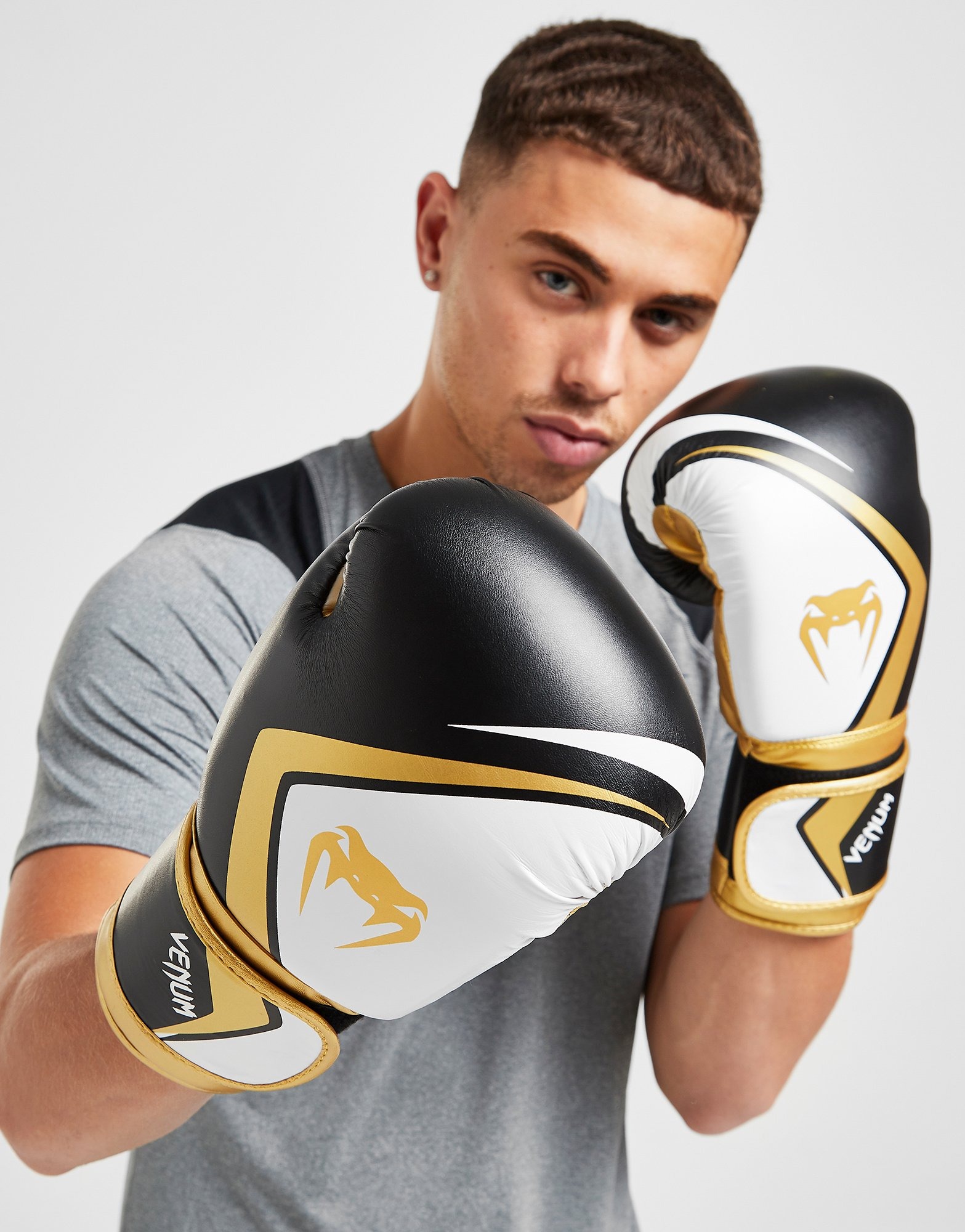 Contender gloves online