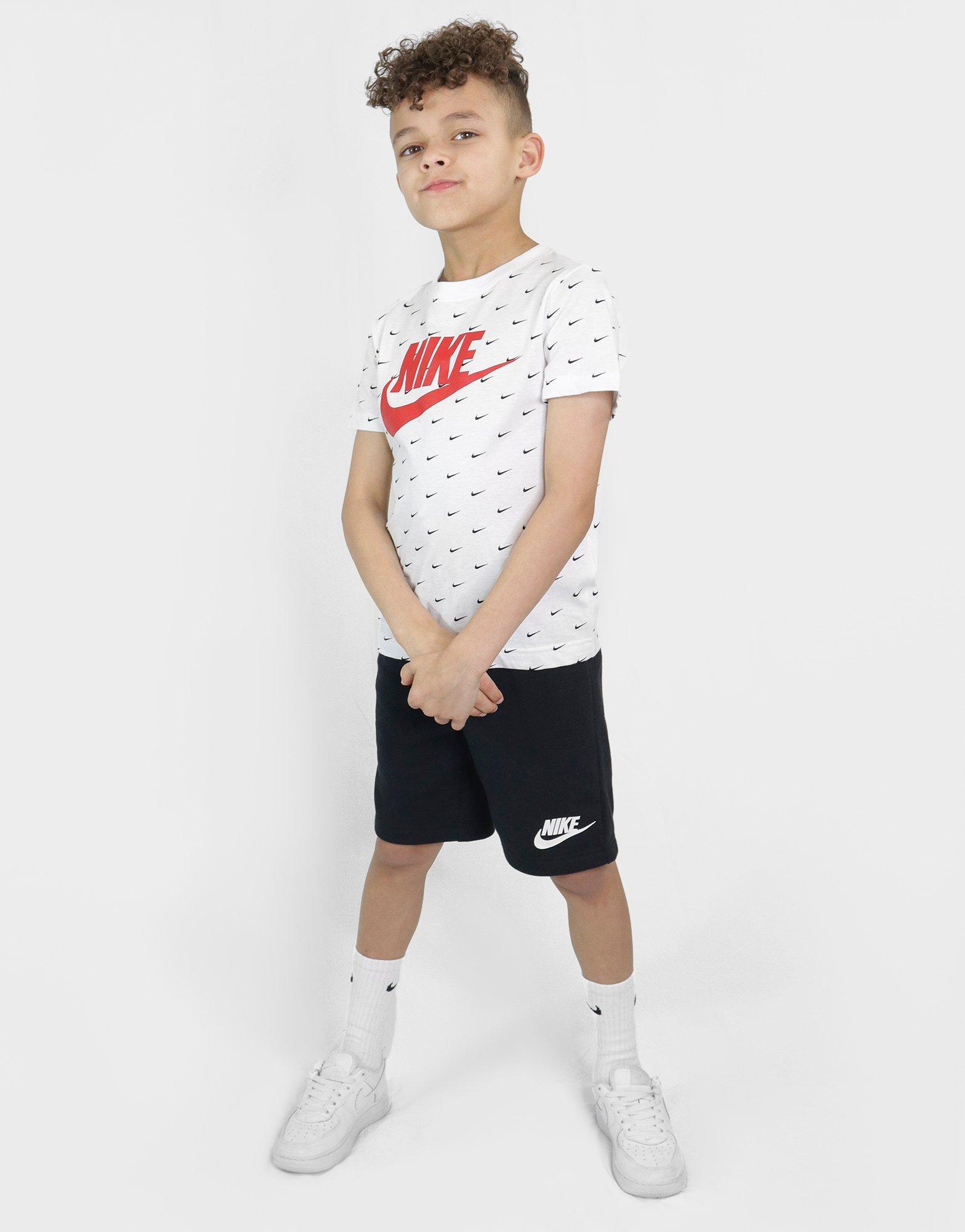 nike t shirt and shorts set