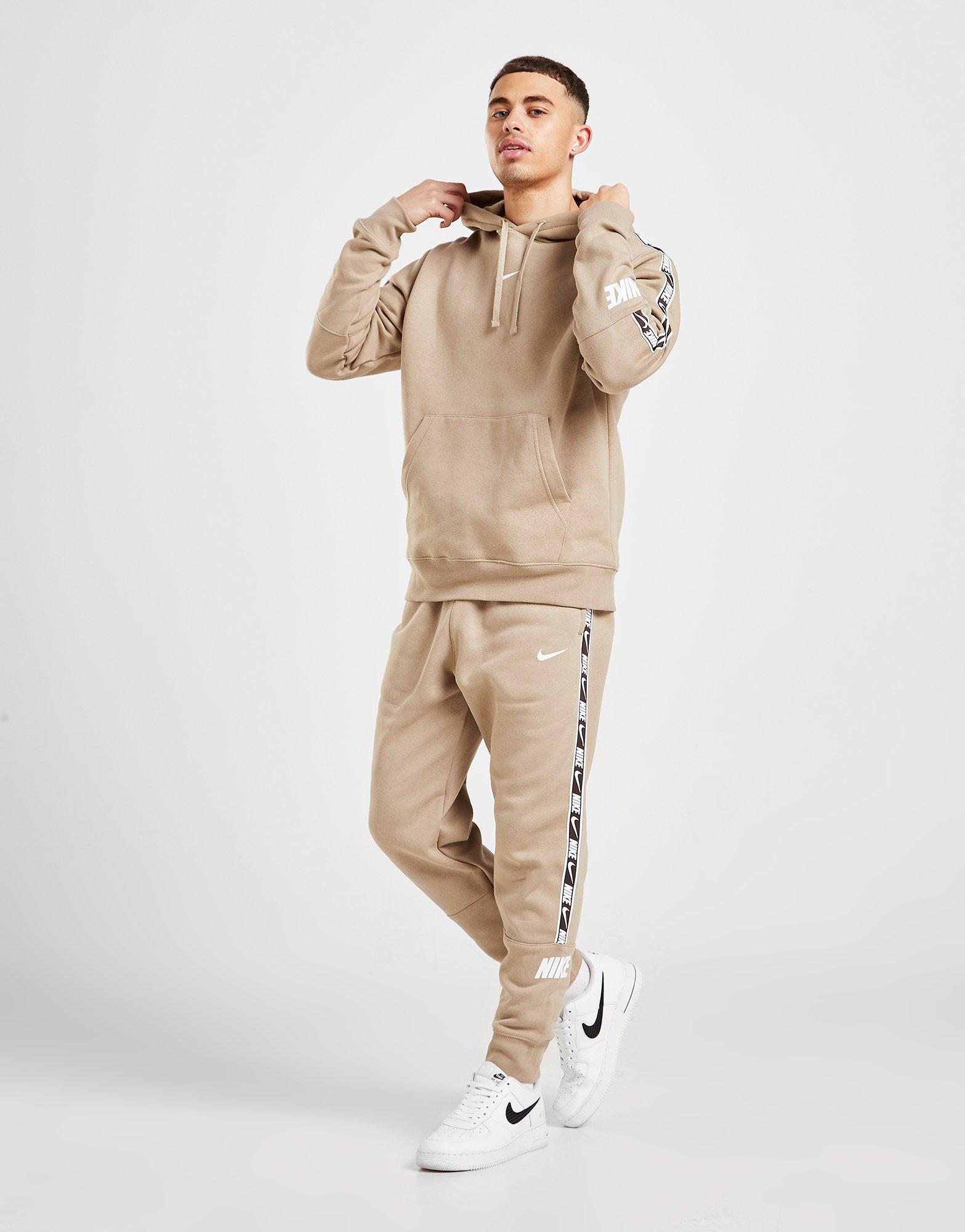 nike beige joggers