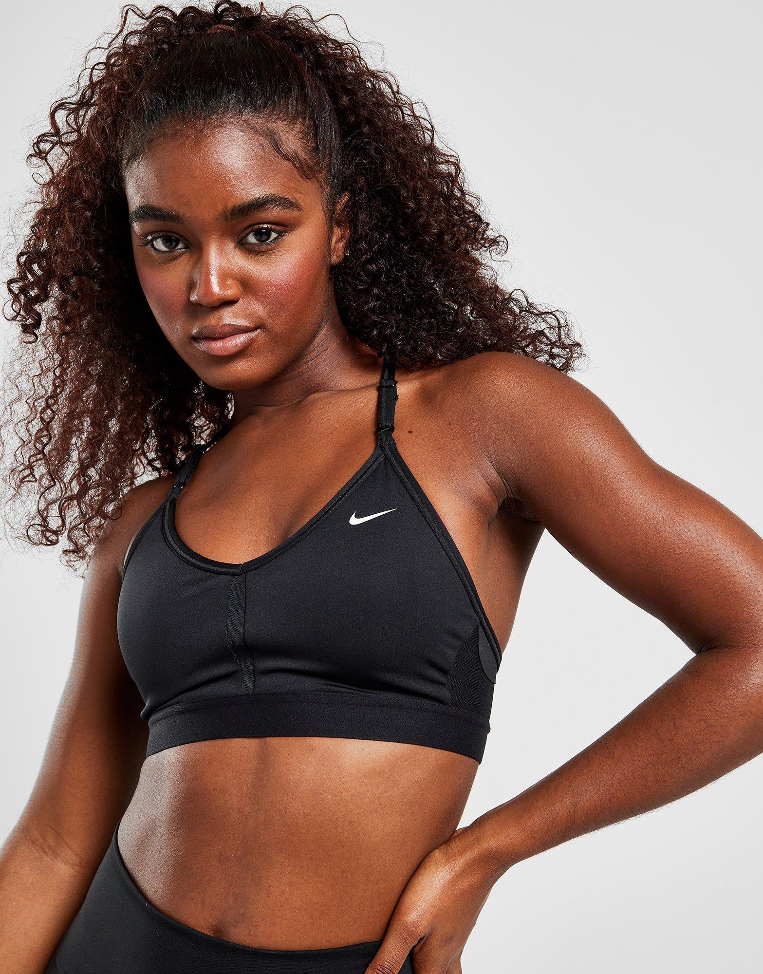 Nike Brassière de sport rembourrée à maintien léger et col en V