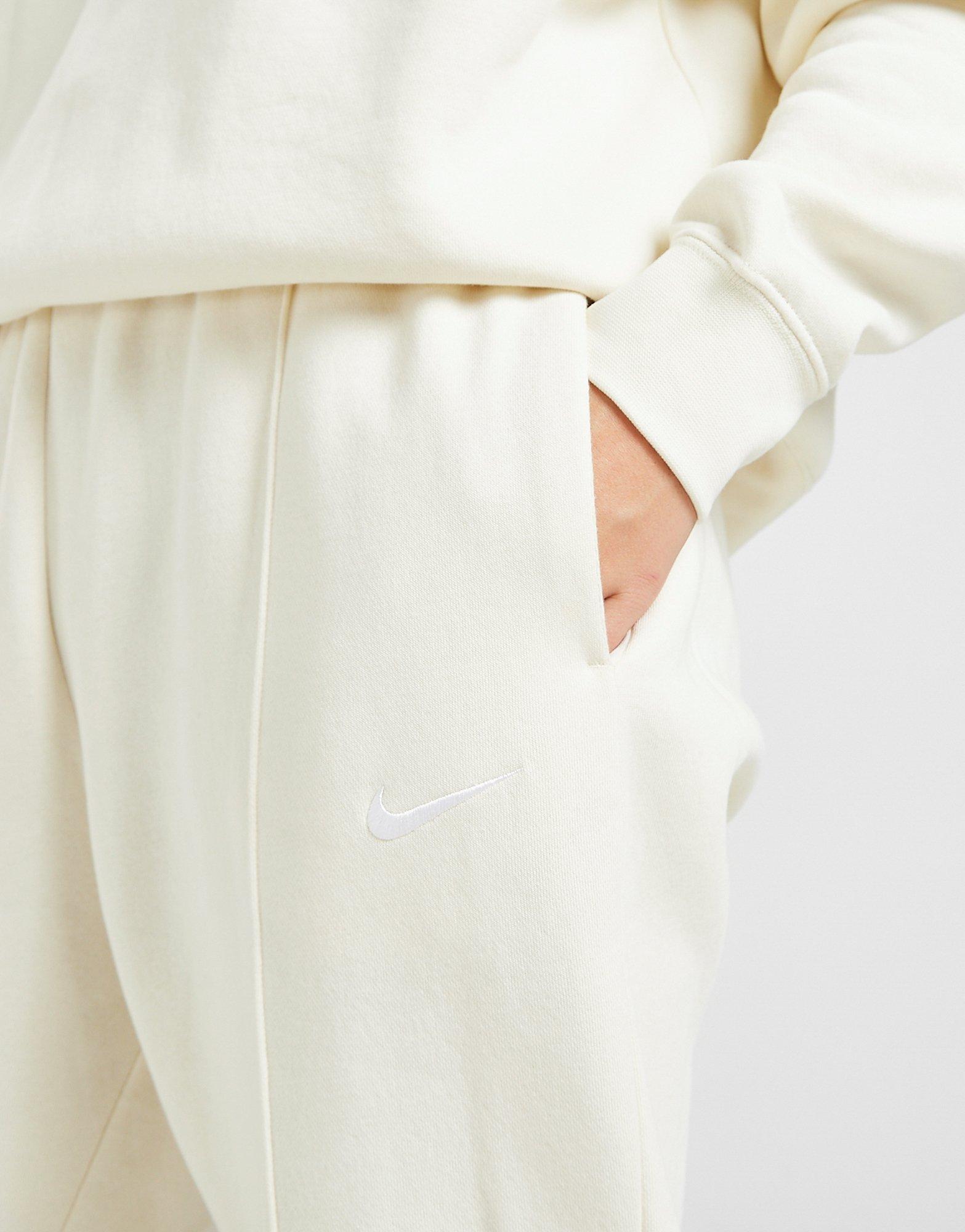 nike fleece trend joggers
